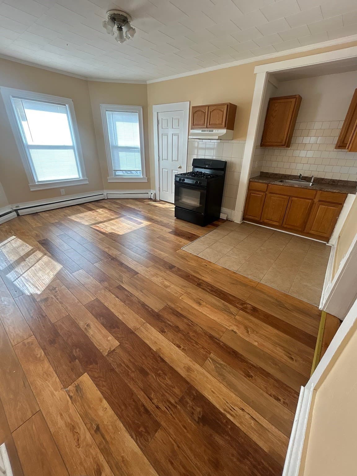 3 Family at 957 Warren Avenue, Brockton MA 02301, Brockton, photo 5 of 22