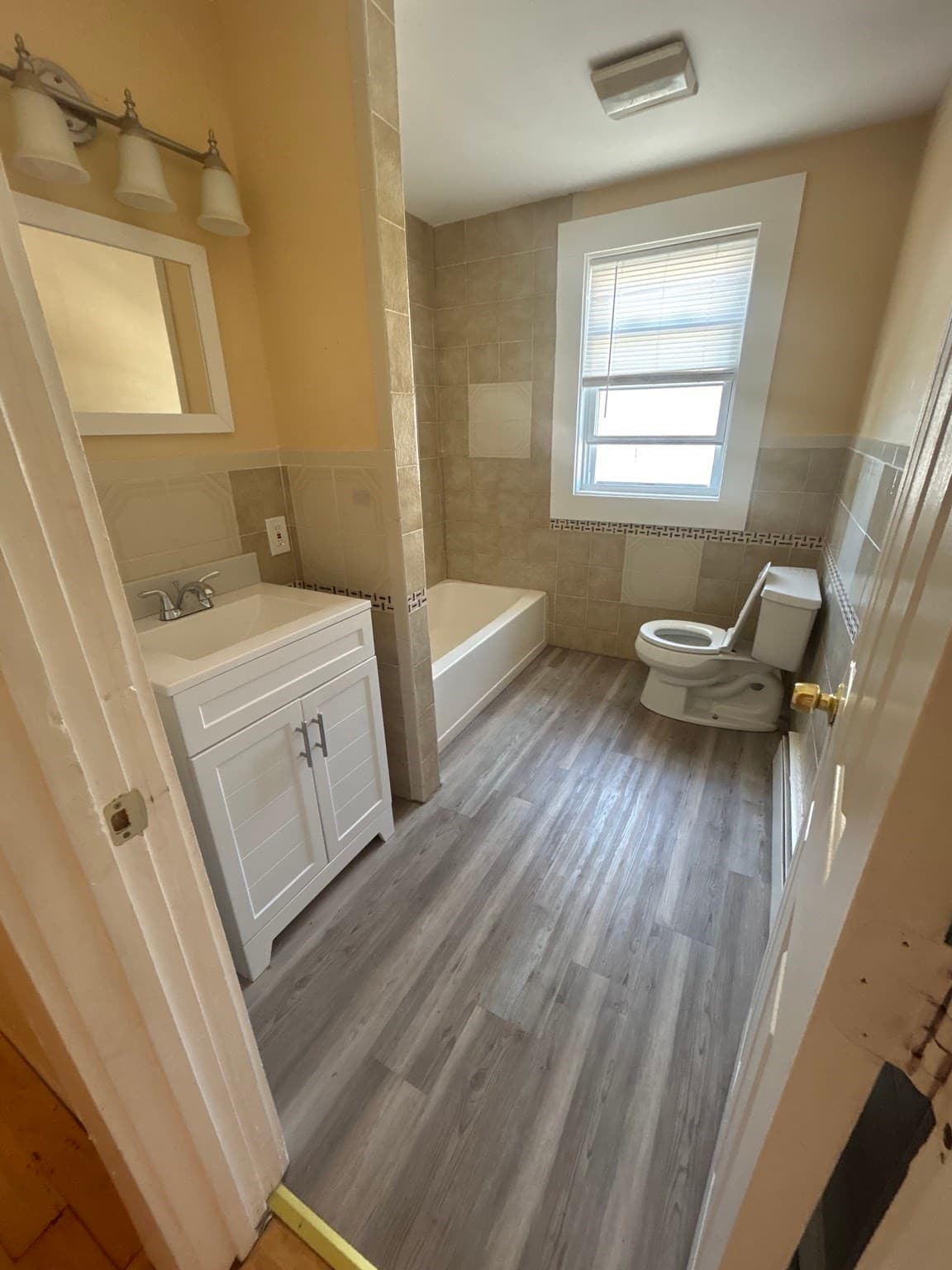 3 Family at 957 Warren Avenue, Brockton MA 02301, Brockton, photo 11 of 22