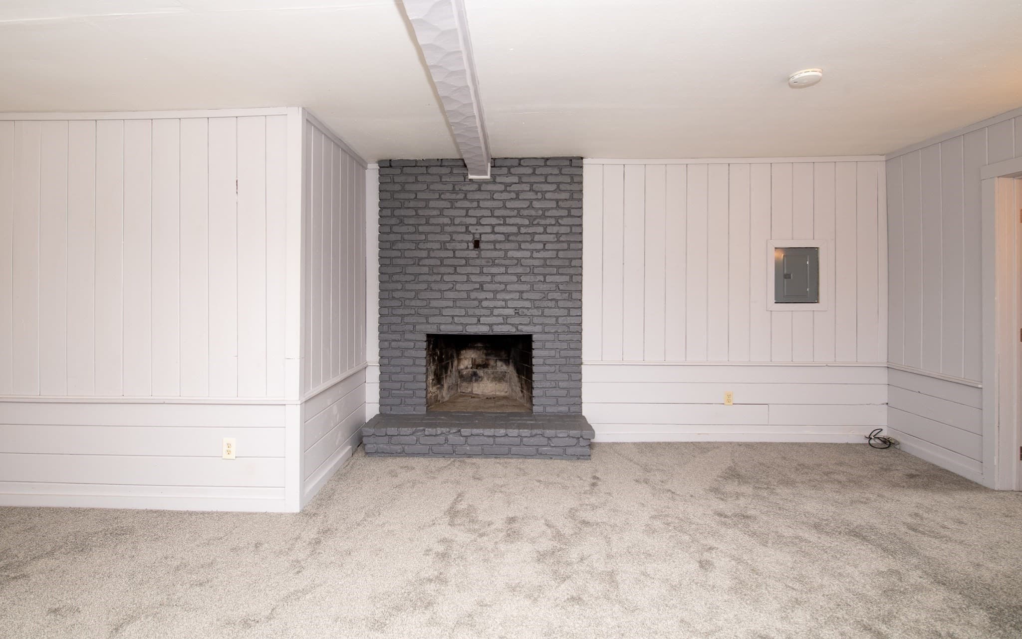 4 Family at 595 Main St, Acushnet MA 02743, photo 16 of 40