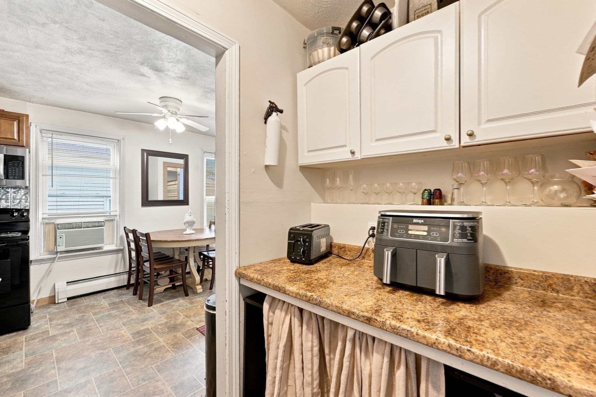 3 Family - 3 Units Up/Down at 17 Regan St, Gardner MA 01440, Gardner, photo 12 of 42