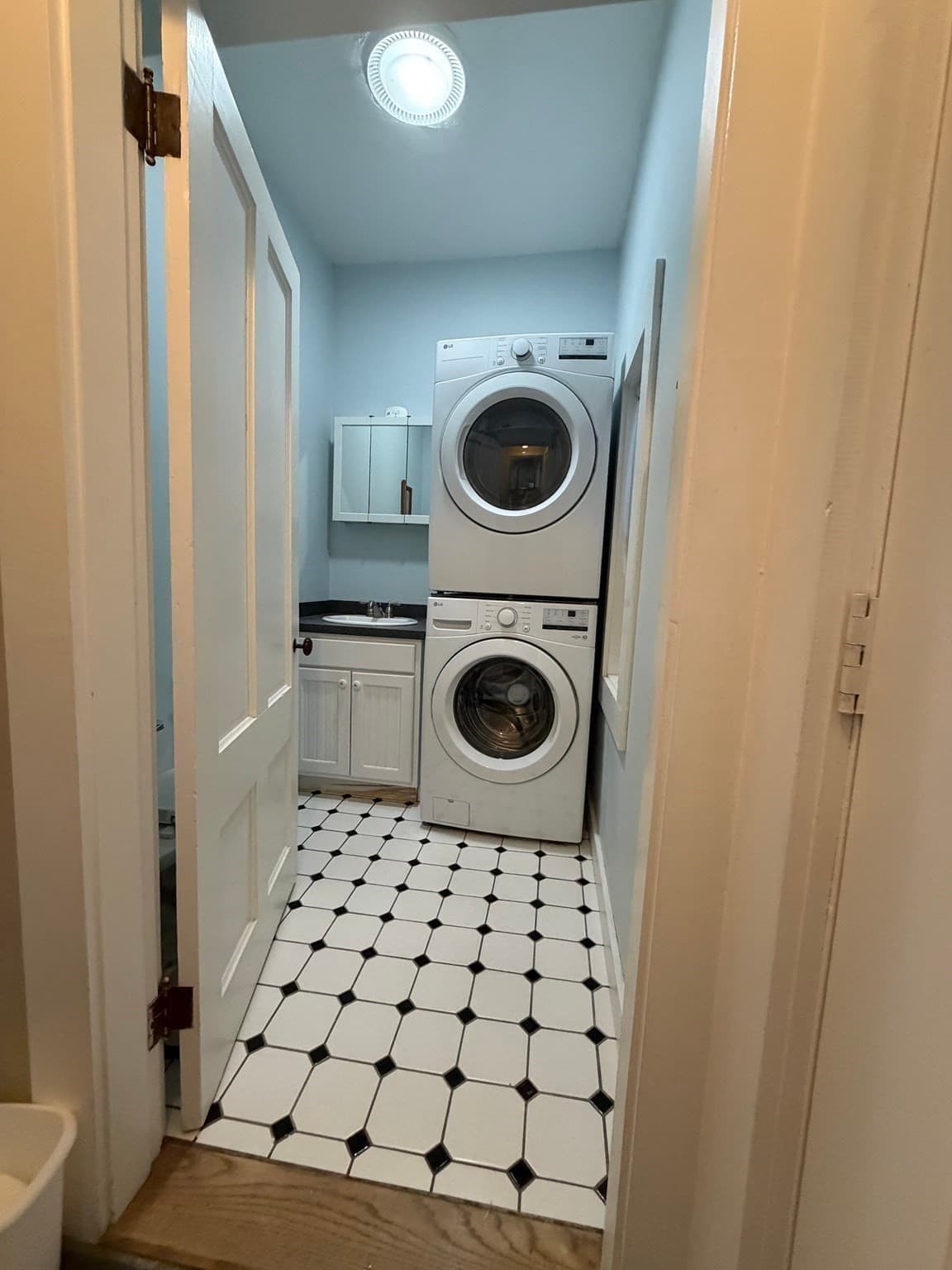 Condominium at 72 Apple D Or Rd # B, Framingham MA 01701, Framingham, photo 10 of 23