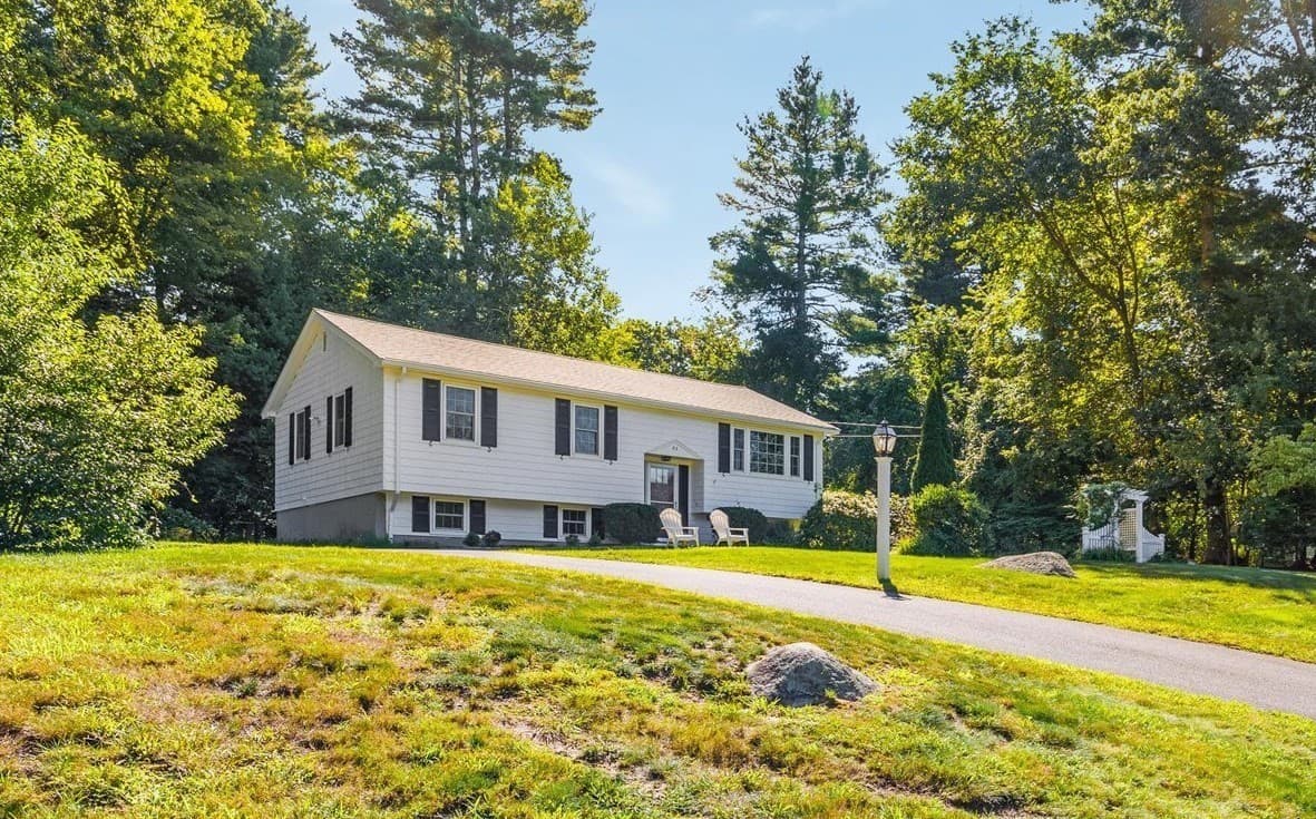 Single Family Residence at 93 Jerrold St, Holliston MA 01746, Holliston, photo 2 of 31