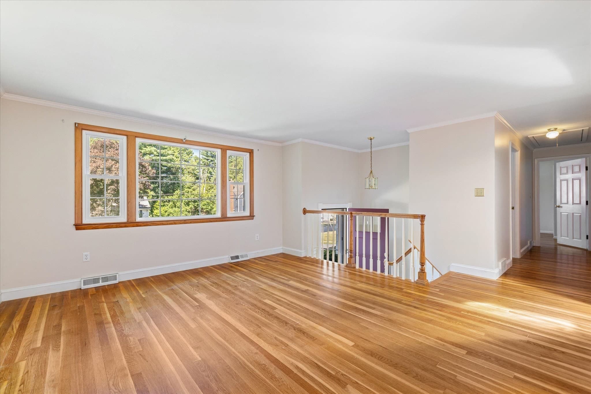 Single Family Residence at 93 Jerrold St, Holliston MA 01746, Holliston, photo 6 of 31