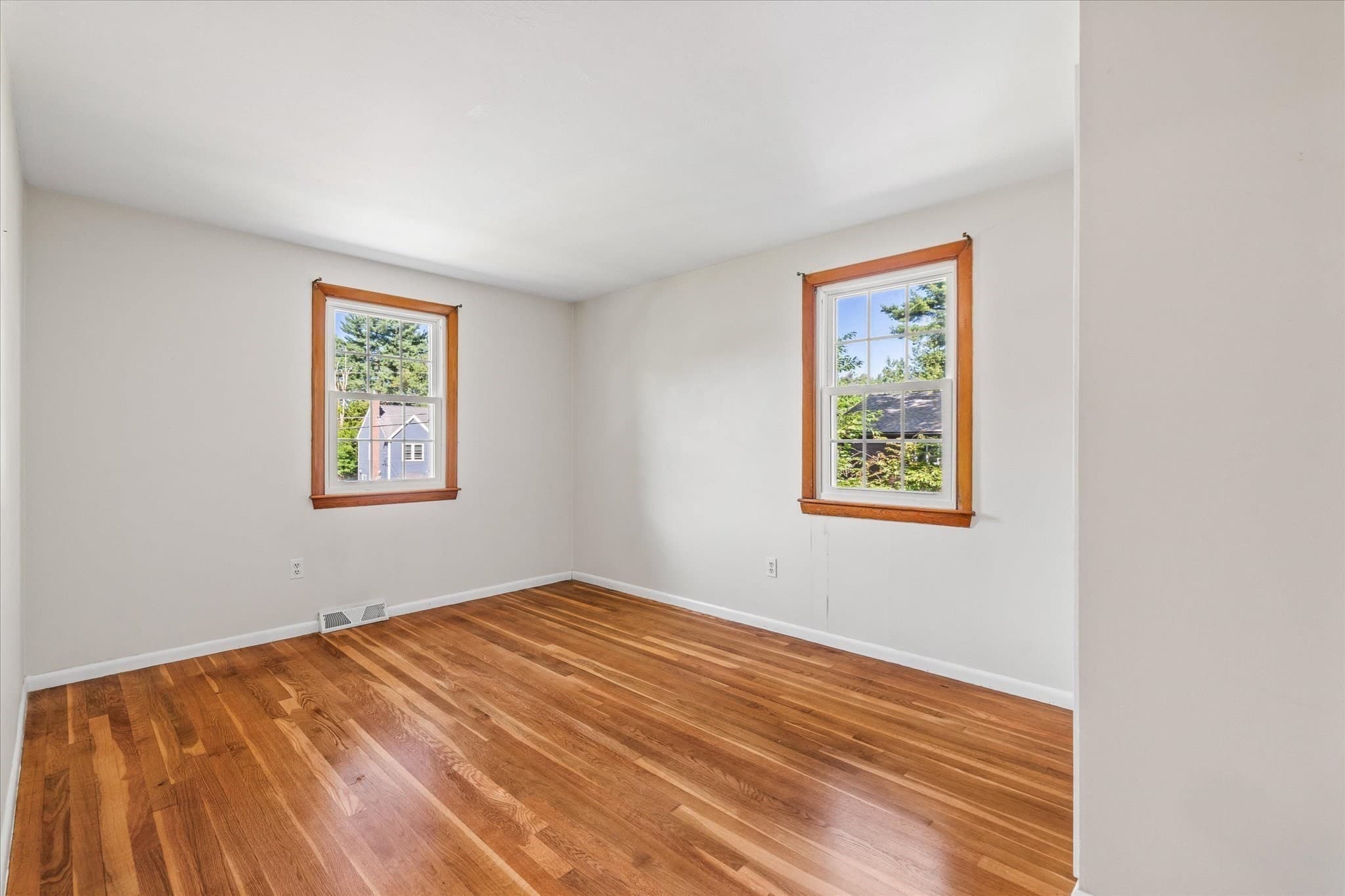 Single Family Residence at 93 Jerrold St, Holliston MA 01746, Holliston, photo 12 of 31