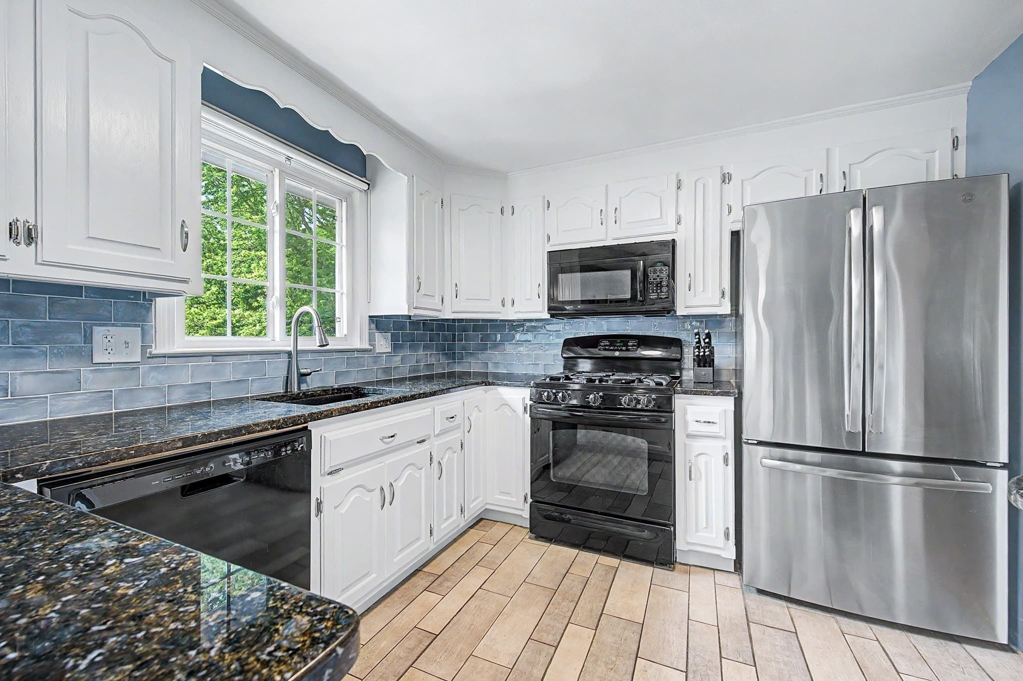 Single Family Residence at 592 Pond St, Franklin MA 02038, Franklin, photo 11 of 34