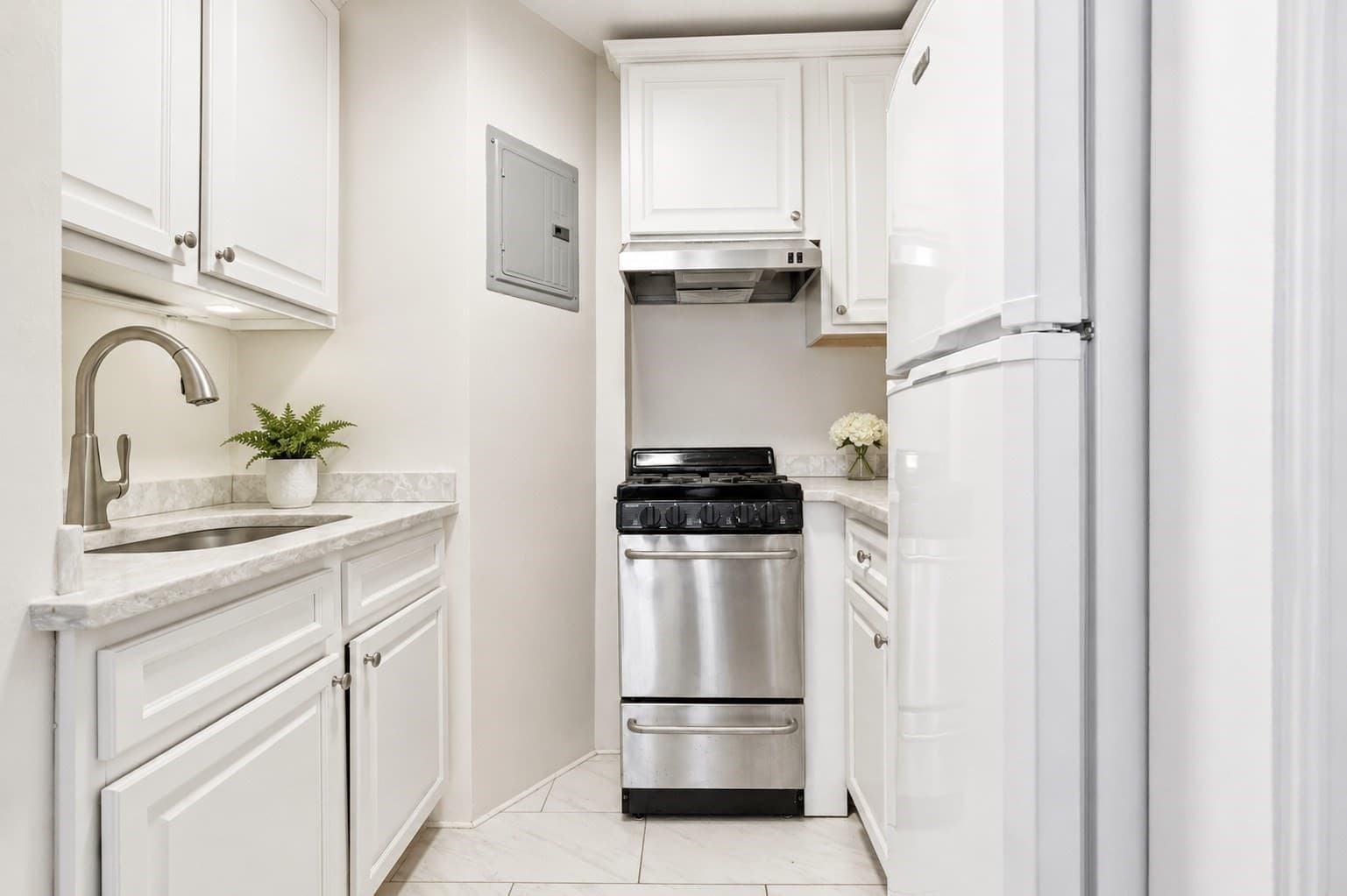 Condominium at 119 Marlborough # 6, Boston MA 02116, photo 5 of 11