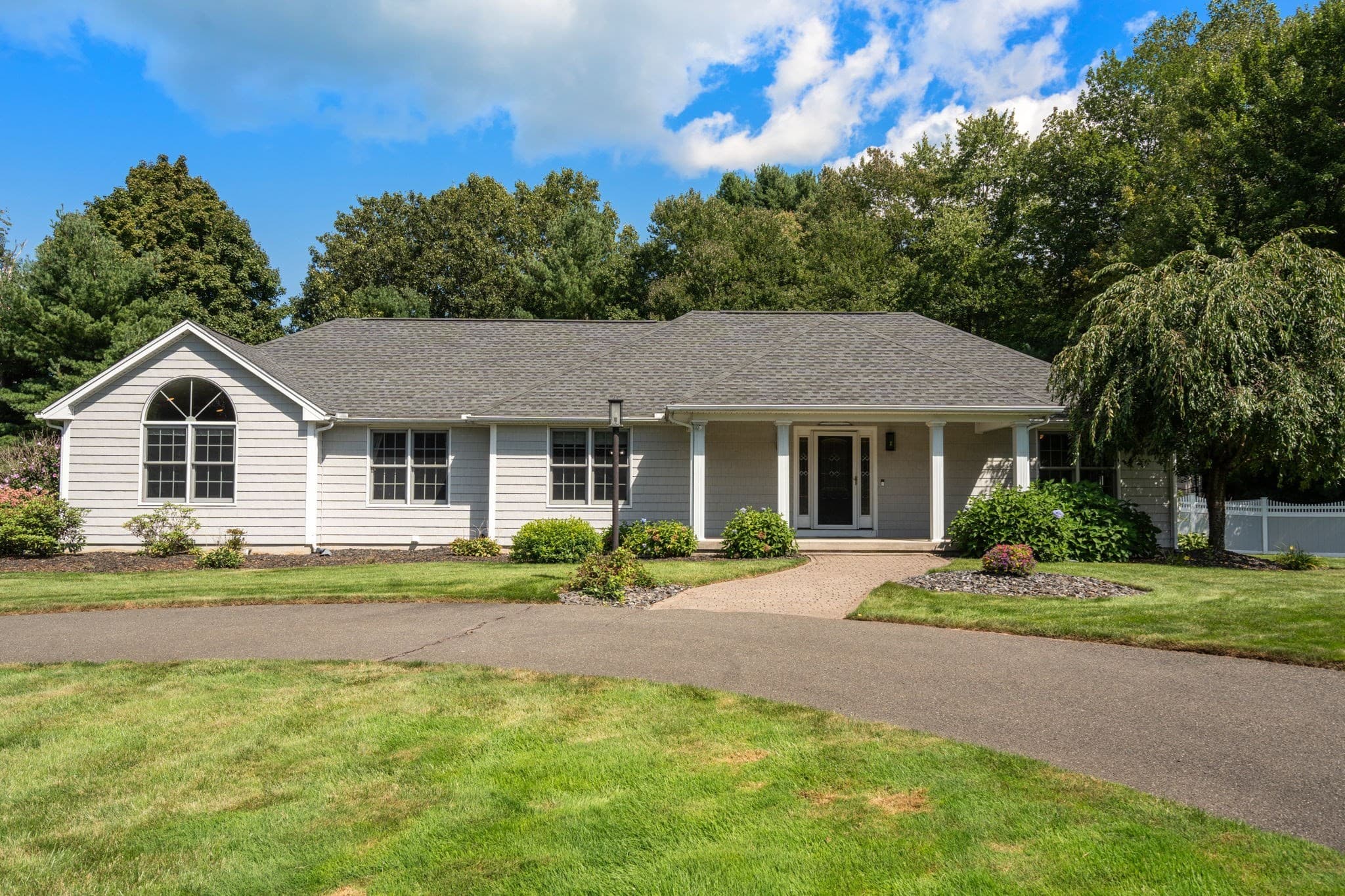 6 Perennial Ln, Hampden MA 01036