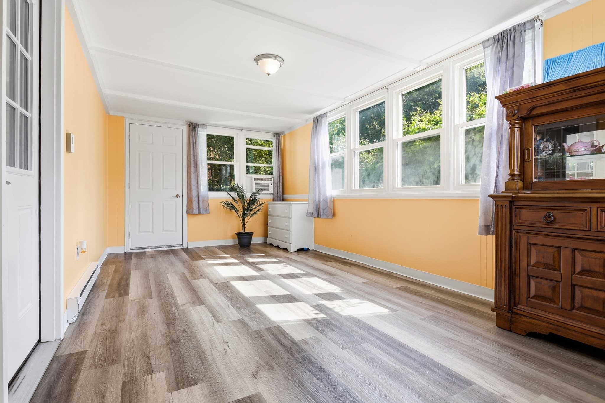 Single Family Residence at 4 Monroe St, Lawrence MA 01843, Lawrence, photo 15 of 42