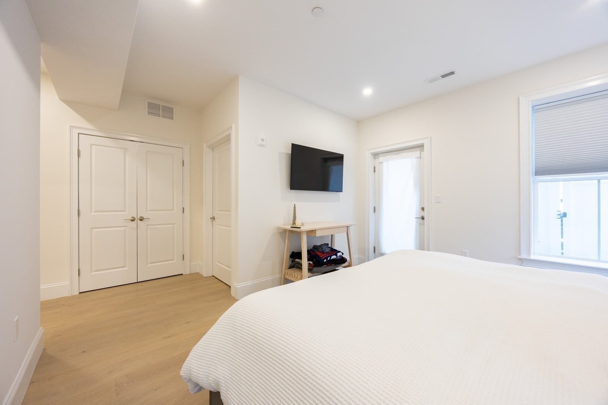 Condominium at 15 Raymond Street # 1, Boston MA 02134, photo 23 of 41