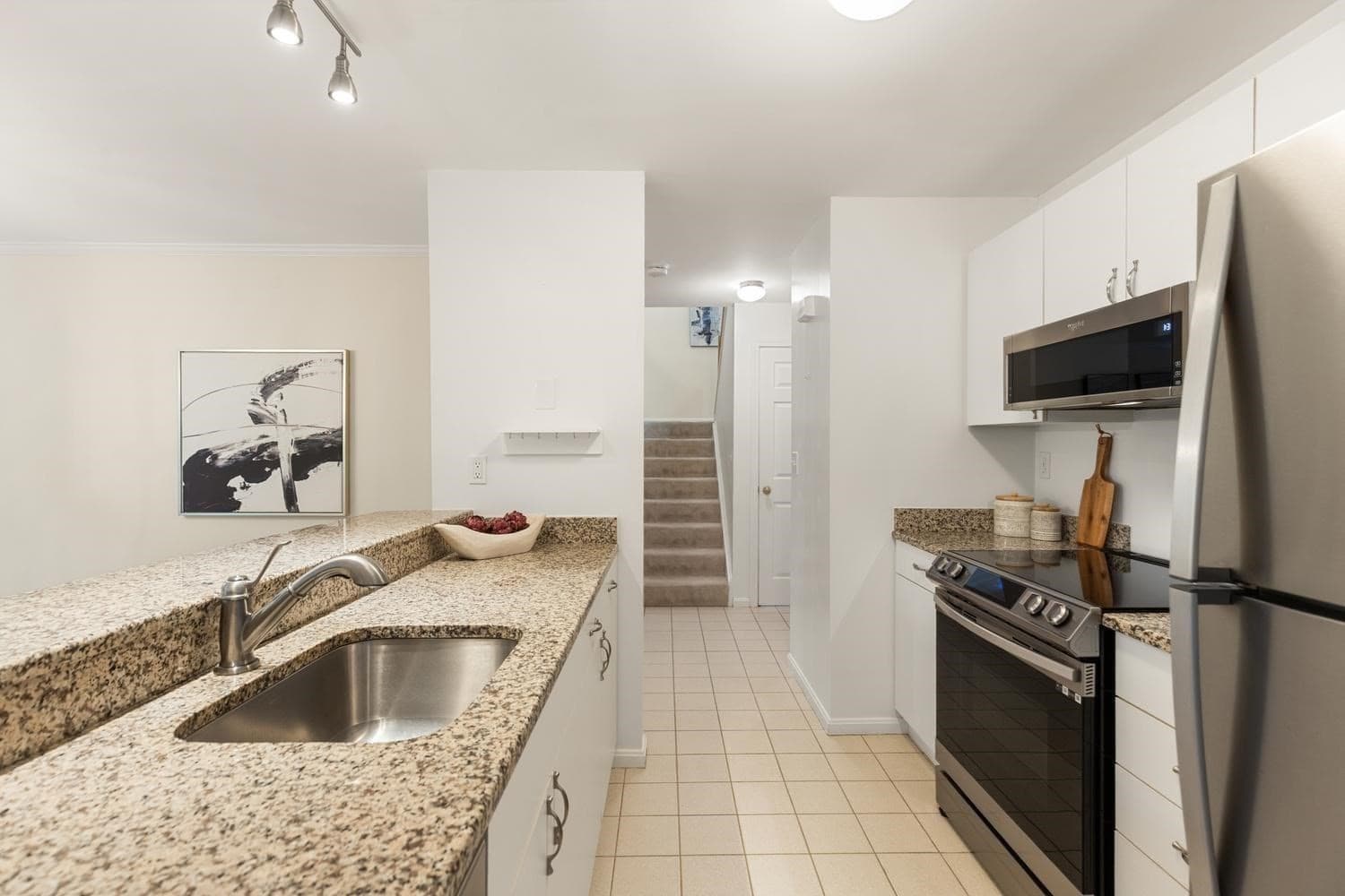 Condominium at 14 N Commons # C, Lincoln MA 01773, Lincoln, photo 22 of 38