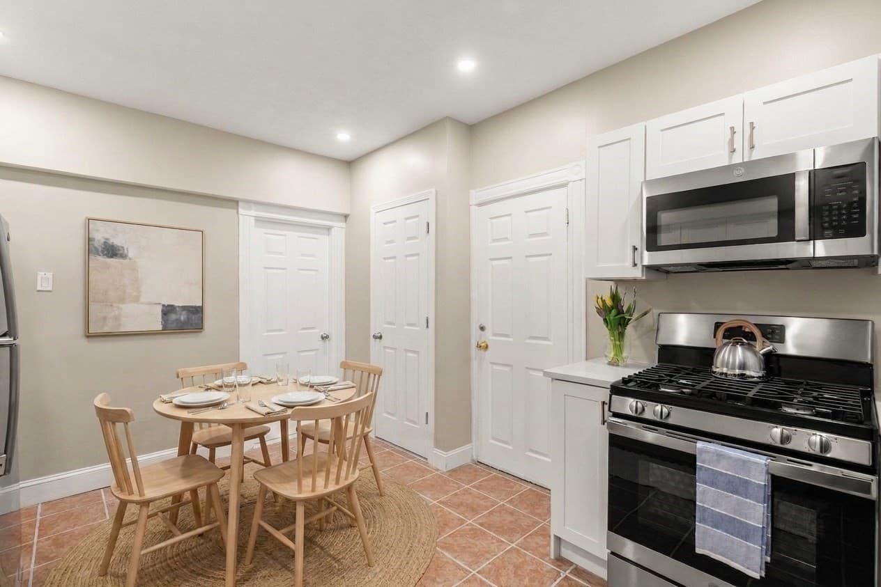 Condominium at 3 Spring Garden Street apt 1, Boston MA 02125, Boston, photo 7 of 27