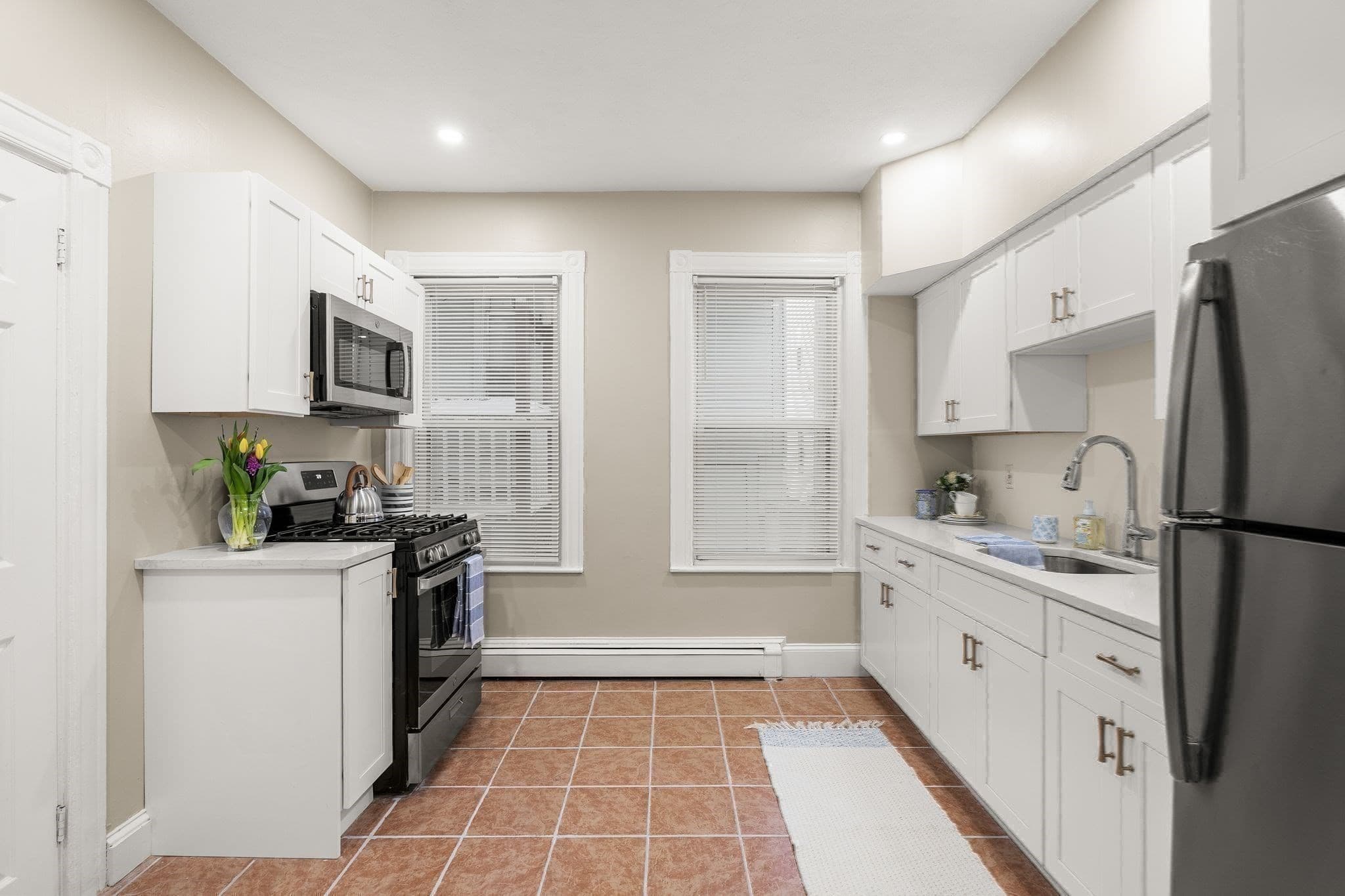 Condominium at 3 Spring Garden Street apt 1, Boston MA 02125, Boston, photo 5 of 27