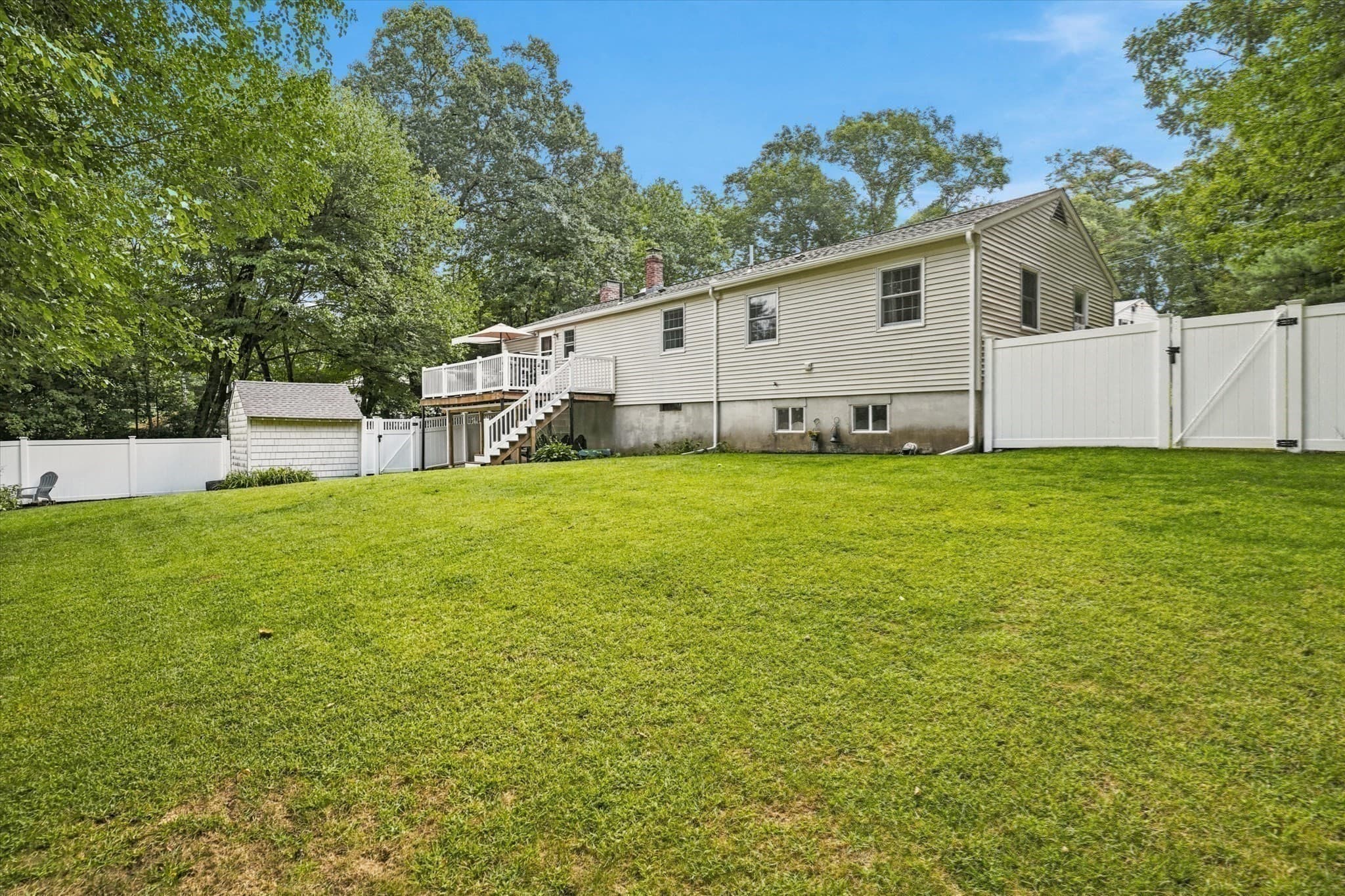 Single Family Residence at 13 Hilltop Dr, Burlington MA 01803, Burlington, photo 32 of 42