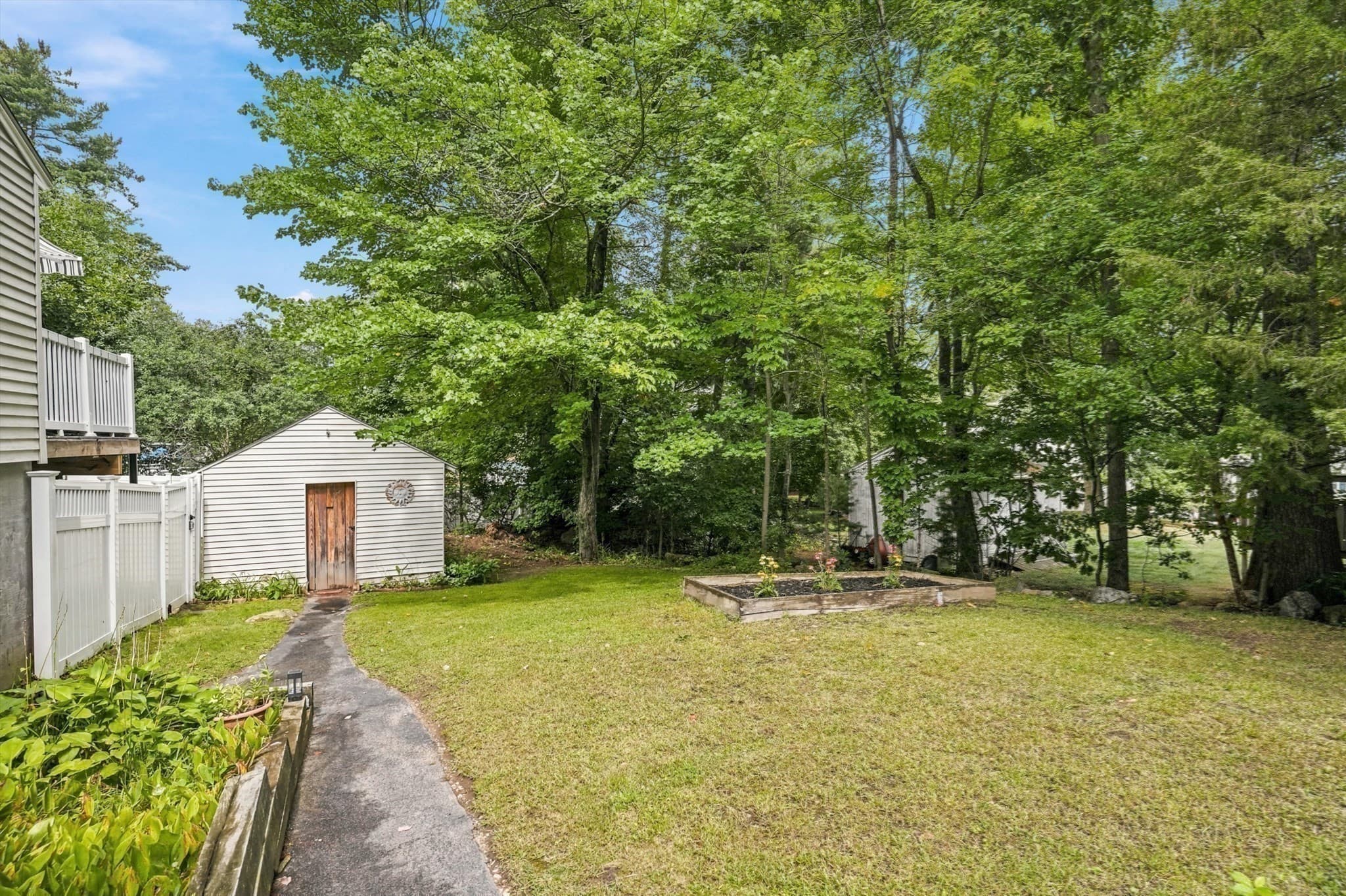 Single Family Residence at 13 Hilltop Dr, Burlington MA 01803, Burlington, photo 28 of 42