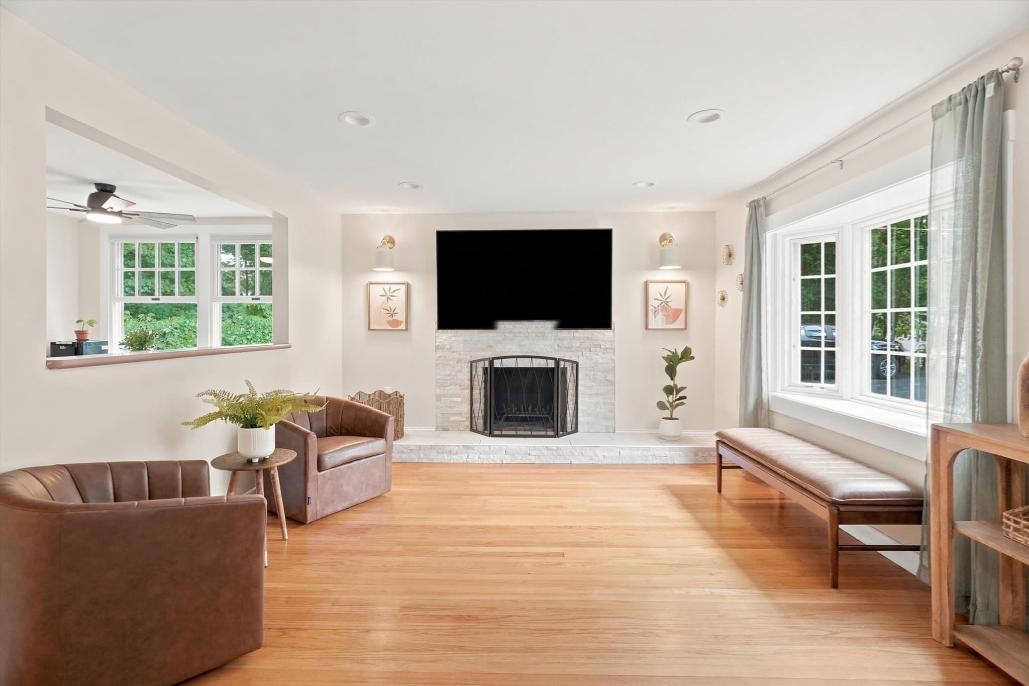 Single Family Residence at 13 Hilltop Dr, Burlington MA 01803, Burlington, photo 9 of 42
