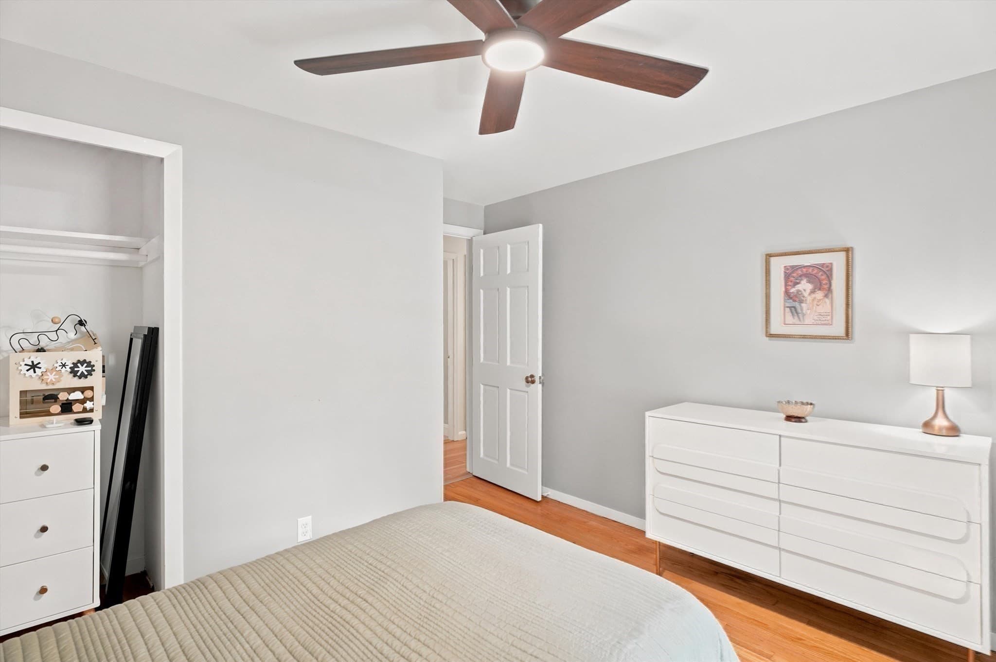 Single Family Residence at 13 Hilltop Dr, Burlington MA 01803, Burlington, photo 24 of 42