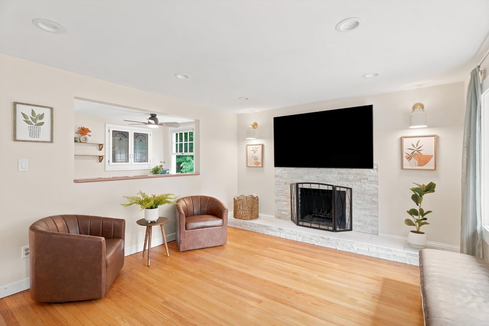 Single Family Residence at 13 Hilltop Dr, Burlington MA 01803, Burlington, photo 10 of 42