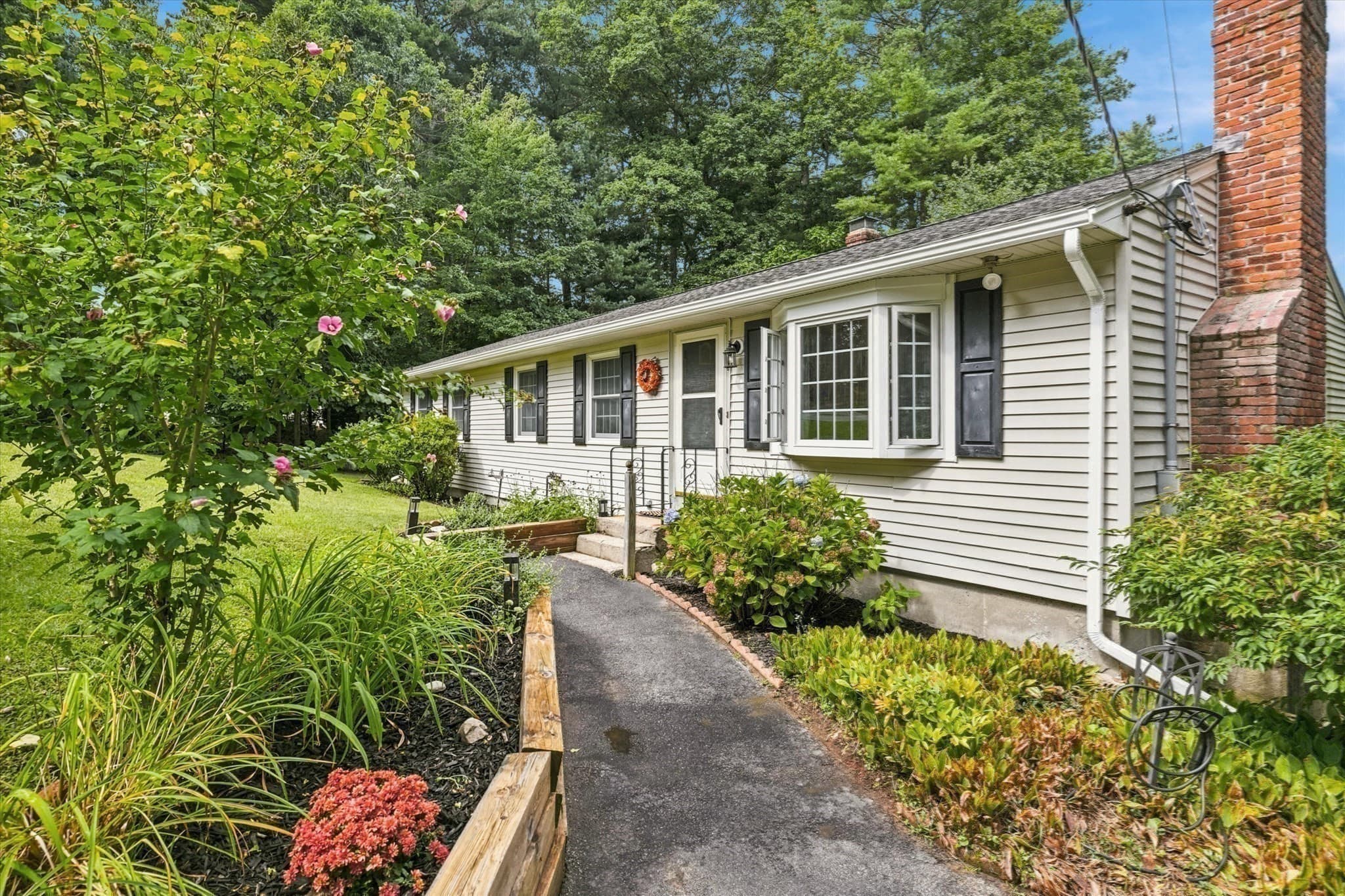 Single Family Residence at 13 Hilltop Dr, Burlington MA 01803, Burlington, photo 37 of 42