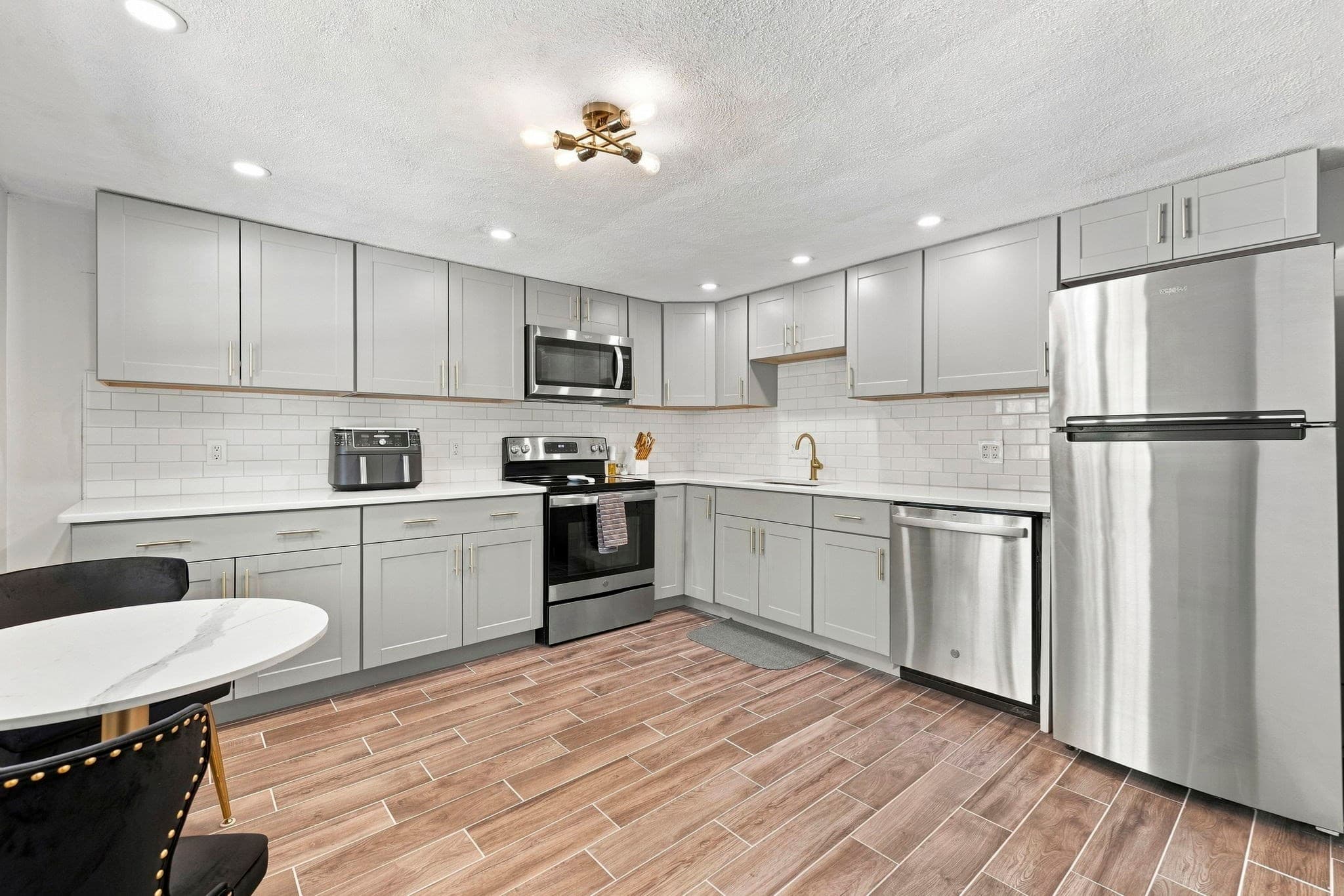Condominium at 80 Renwick Rd # B, Wakefield MA 01880, Wakefield, photo 7 of 24