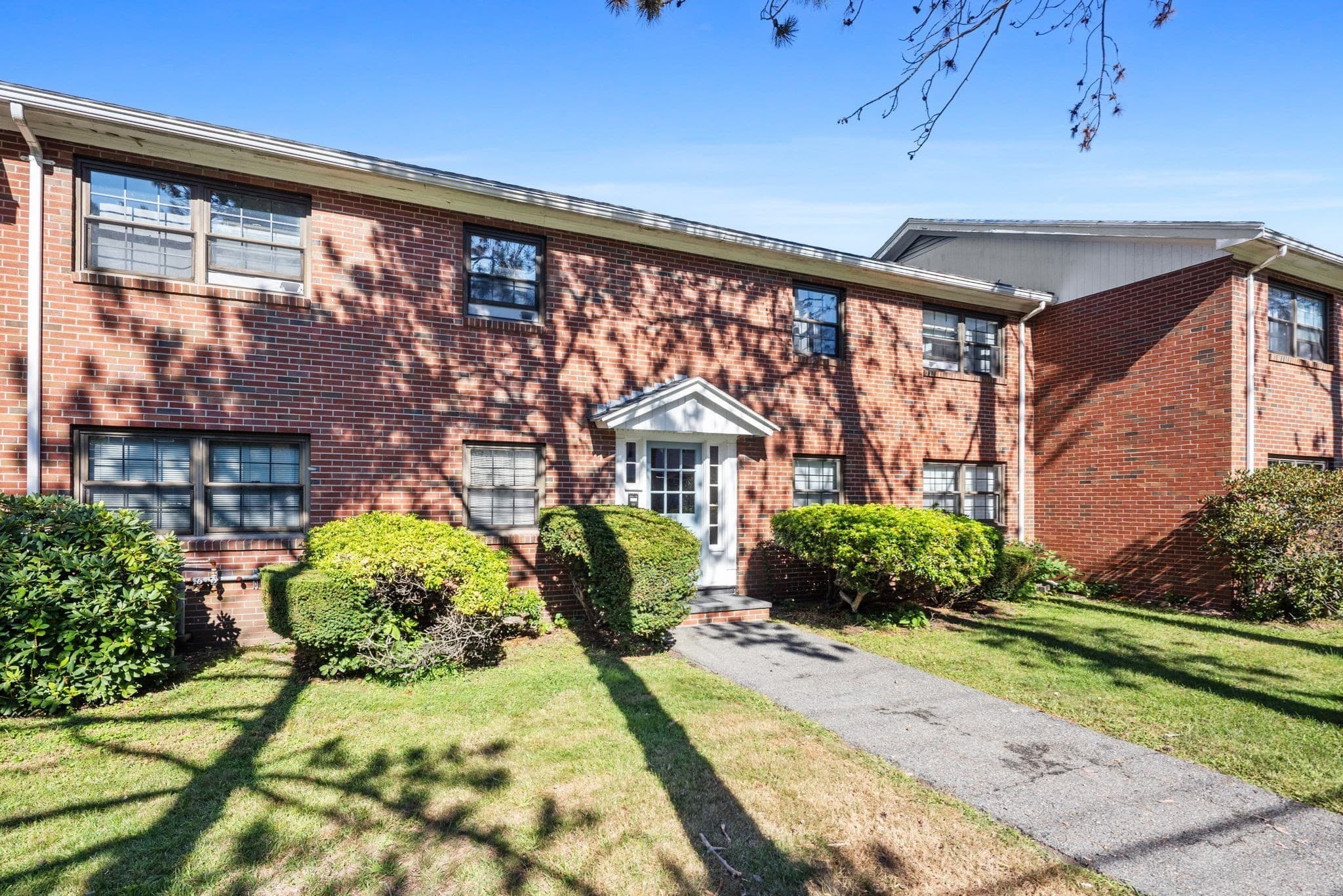 Condominium at 80 Renwick Rd # B, Wakefield MA 01880, Wakefield, photo 15 of 24