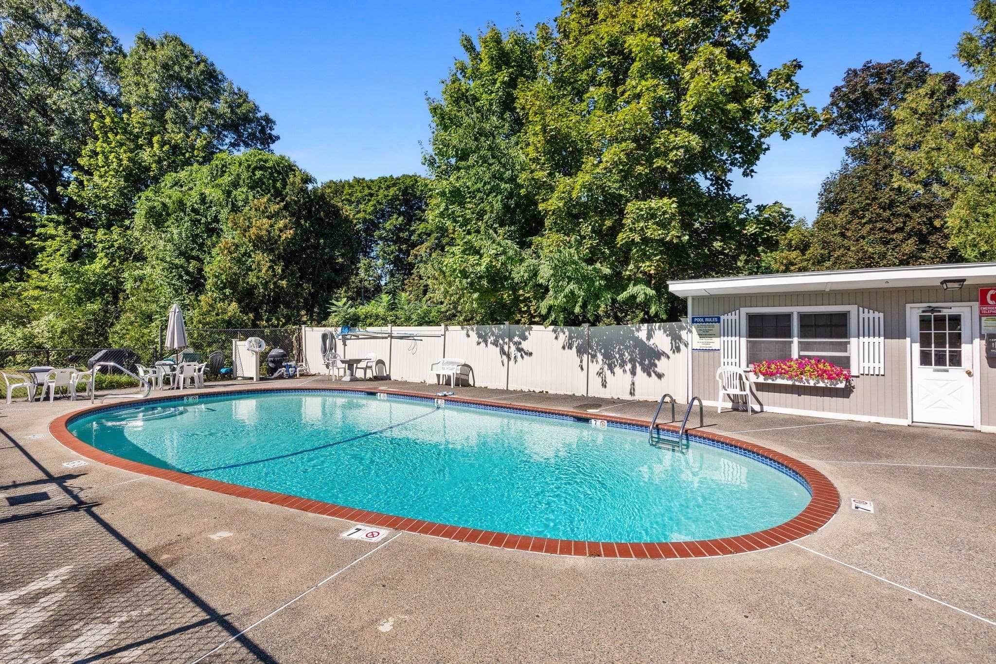 Condominium at 80 Renwick Rd # B, Wakefield MA 01880, Wakefield, photo 21 of 24