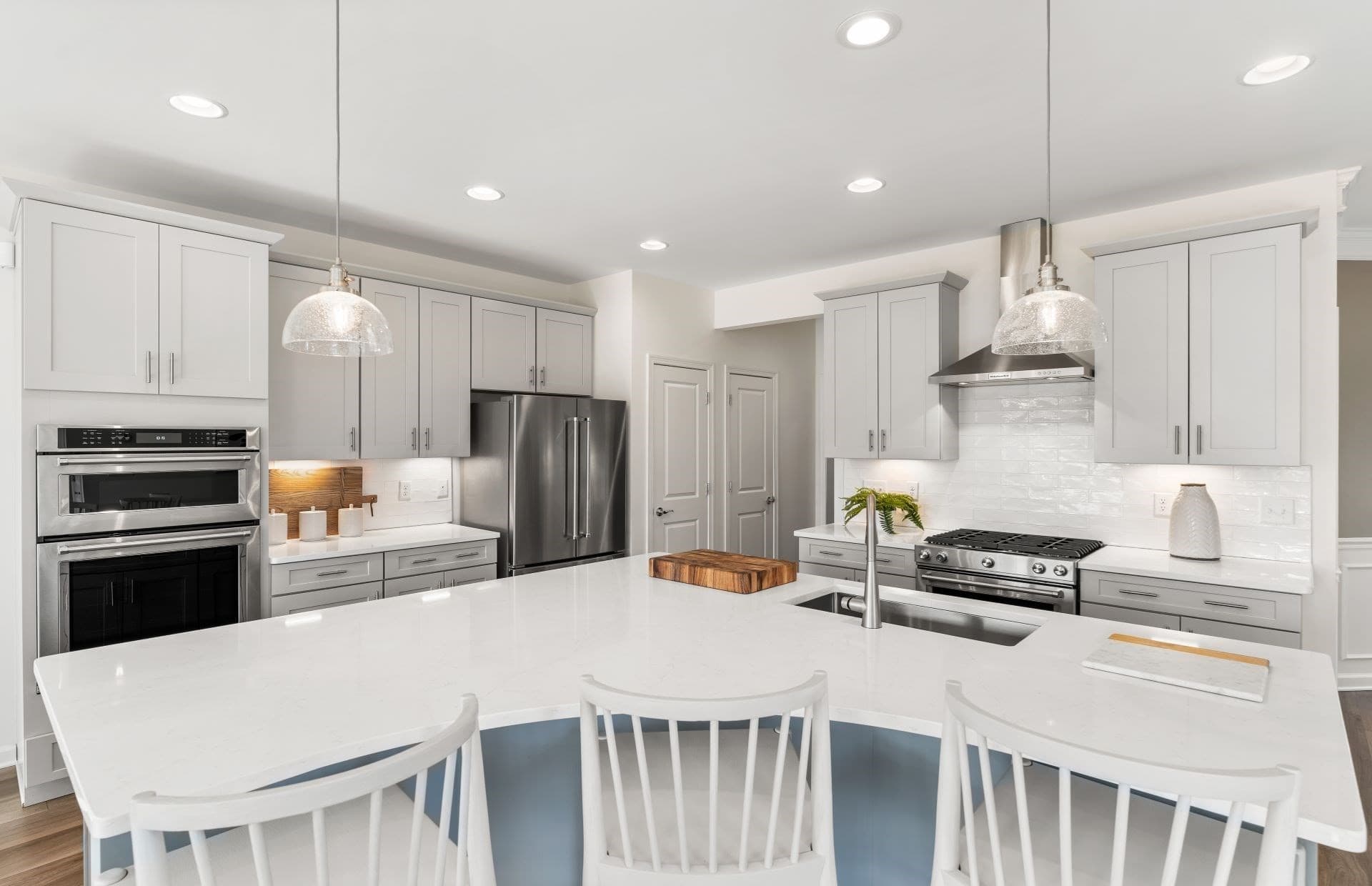 Condominium at 31 Emerald Run # 18, Shrewsbury MA 01545, Shrewsbury, photo 2 of 20