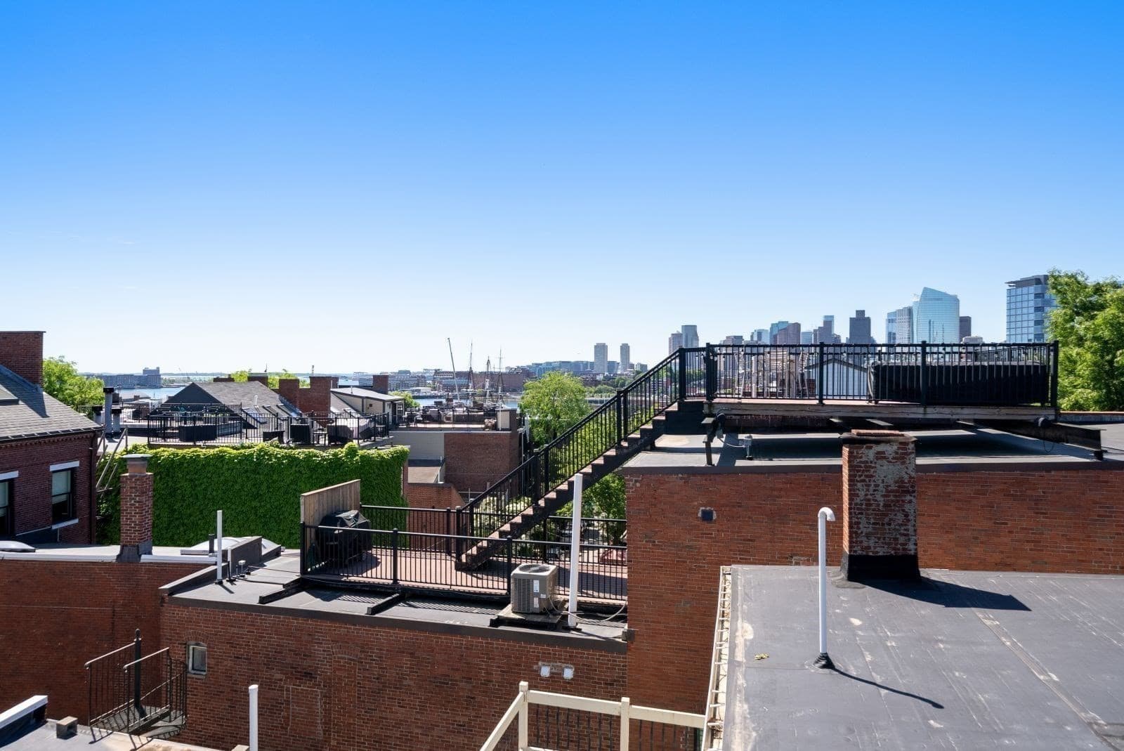 Single Family Residence at 51 Chestnut Street, Boston MA 02129, Boston, photo 32 of 40