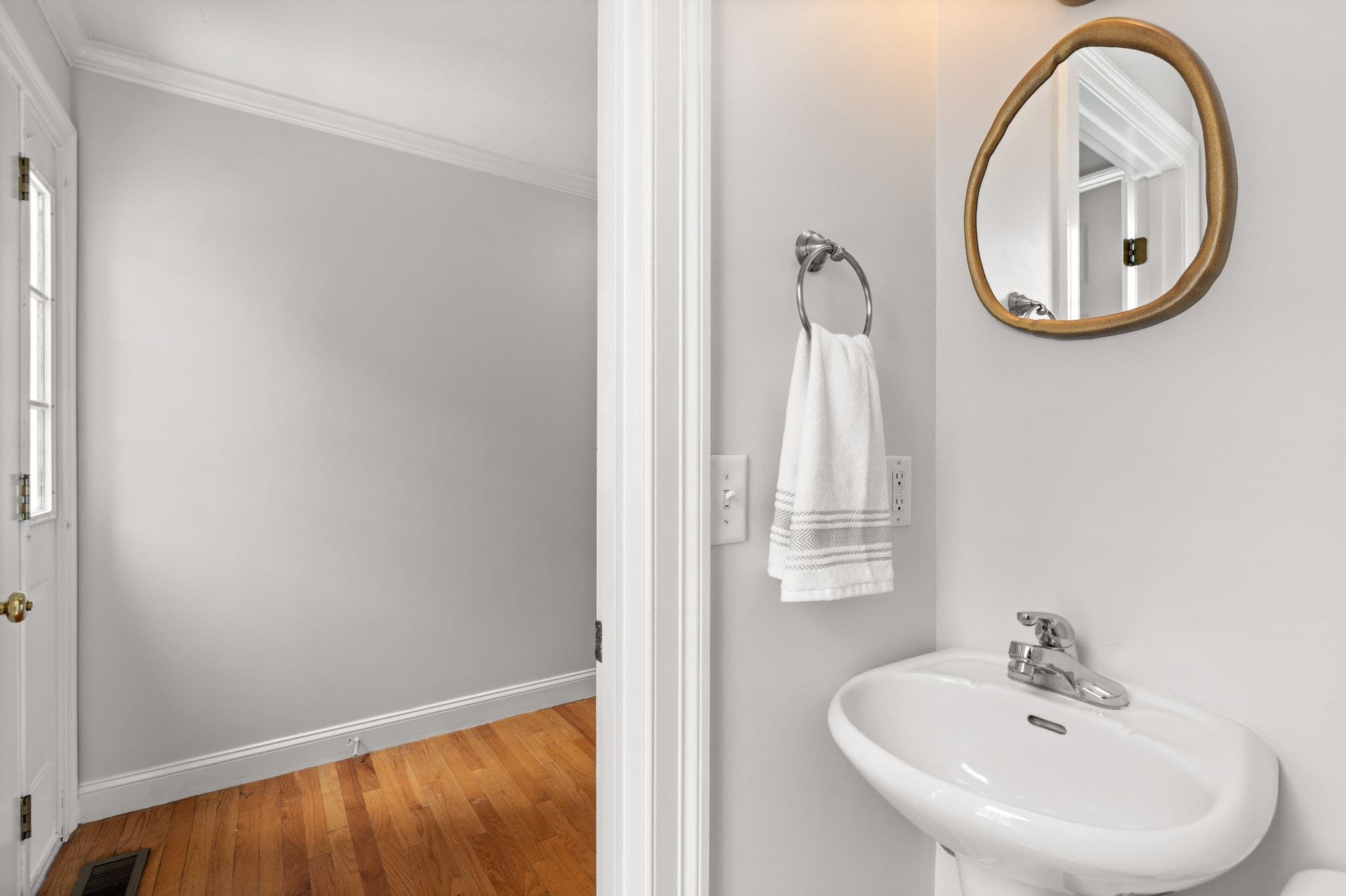 Condominium at 201 Main St # 2, Woburn MA 01801, Woburn, photo 16 of 42