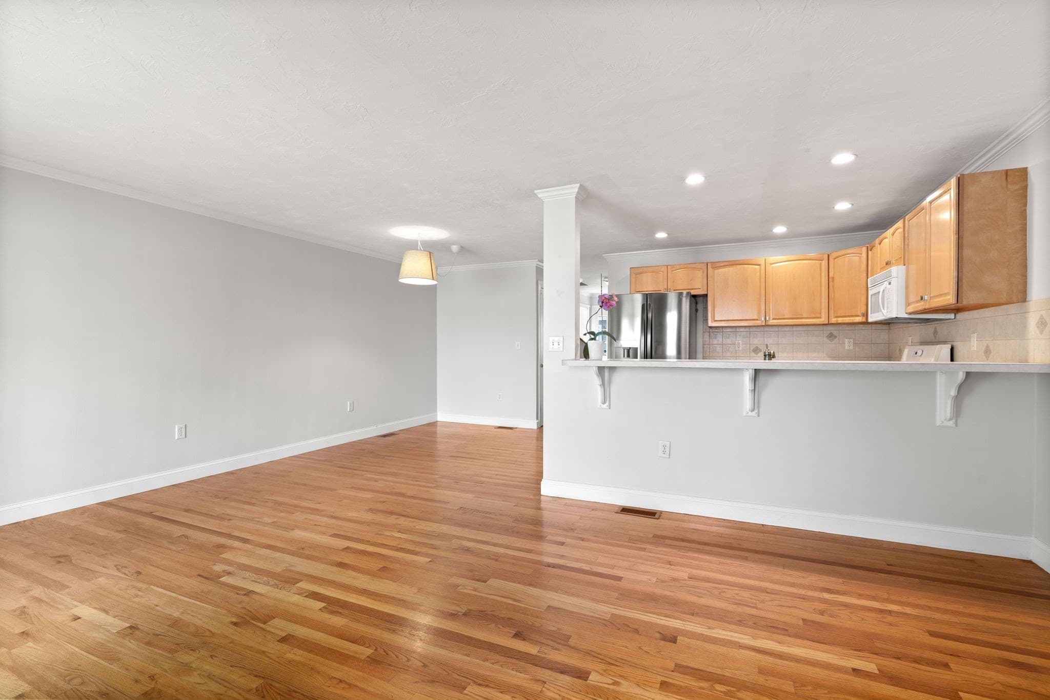Condominium at 201 Main St # 2, Woburn MA 01801, Woburn, photo 15 of 42