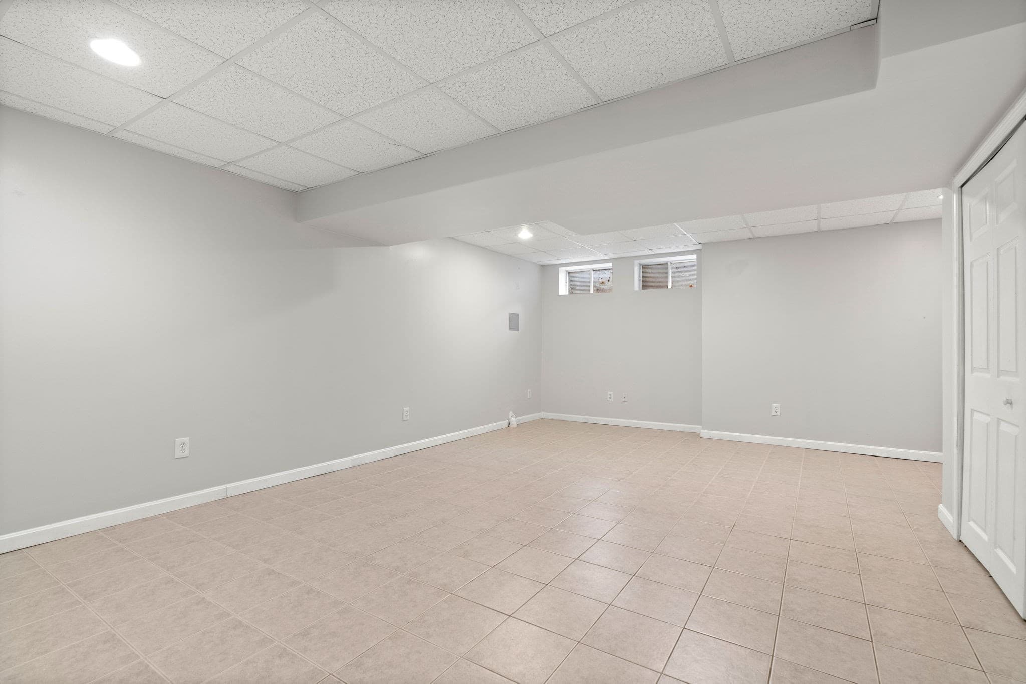 Condominium at 201 Main St # 2, Woburn MA 01801, Woburn, photo 29 of 42