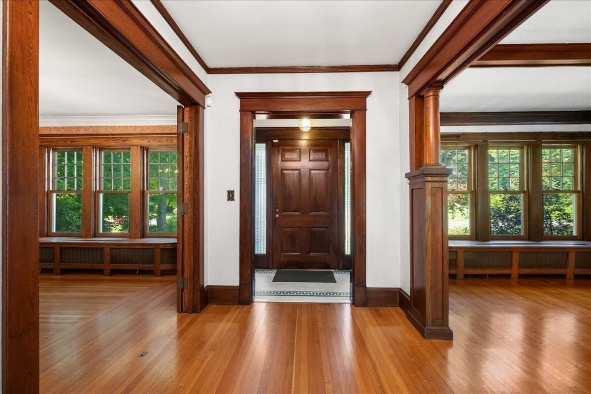 Single Family Residence at 1140 Northampton St, Holyoke MA 01040, Holyoke, photo 14 of 41