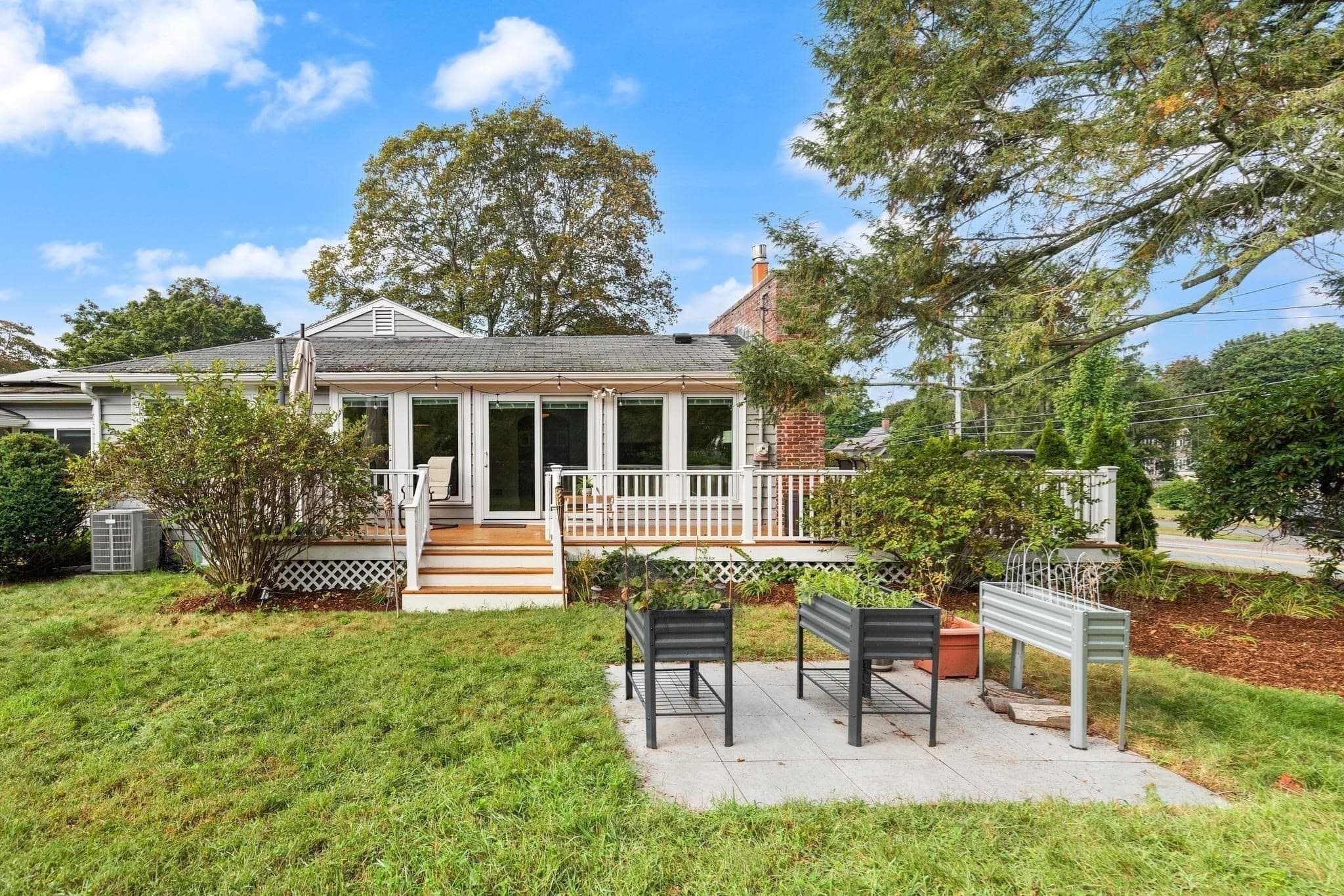 Single Family Residence at 161 Dodge St, Beverly MA 01915, Beverly, photo 12 of 28