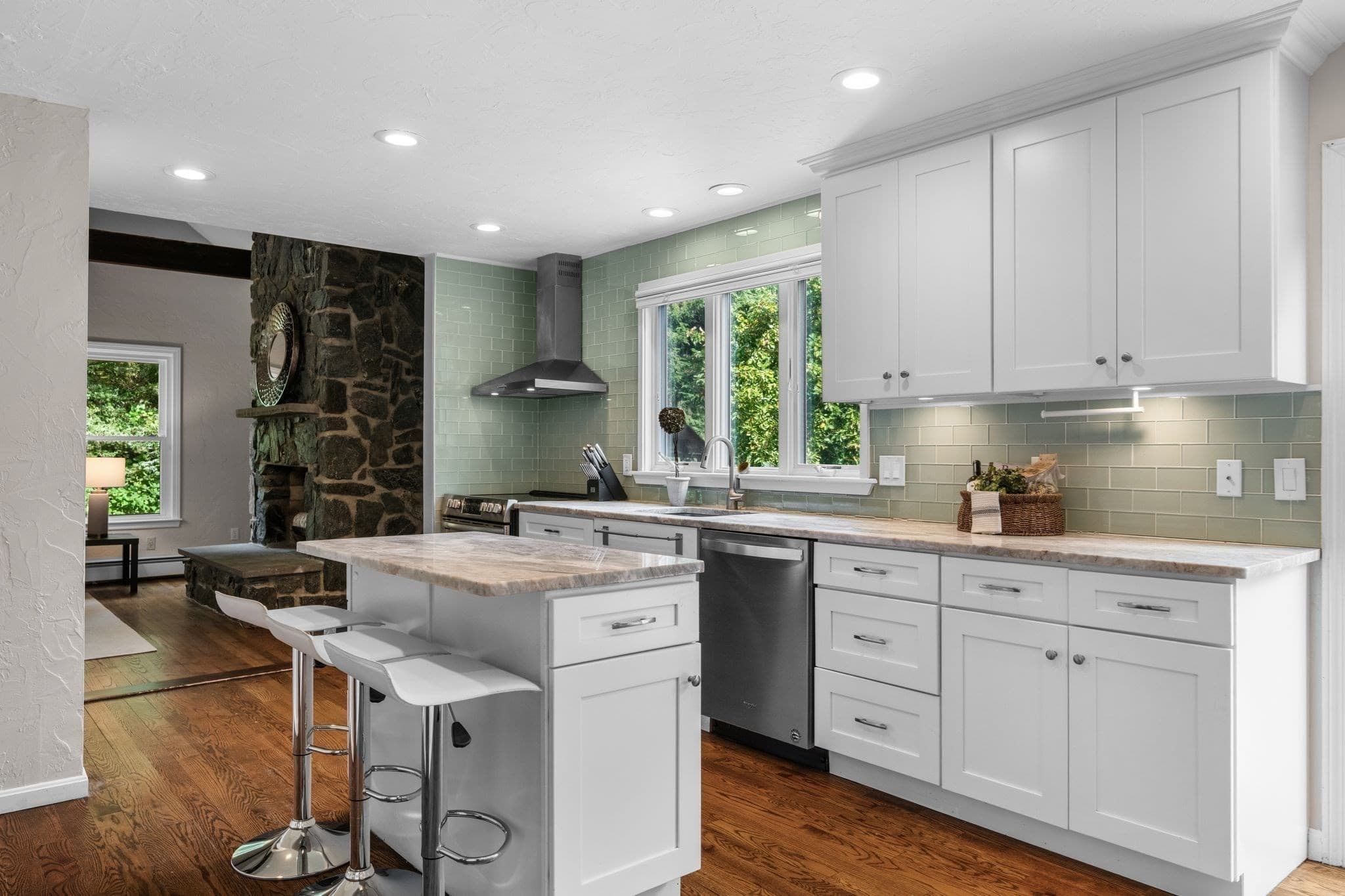 Single Family Residence at 62 Marion Road Ext, Marblehead MA 01945, Marblehead, photo 15 of 36