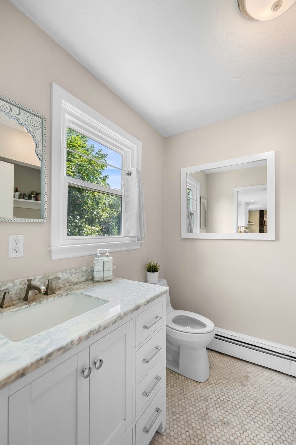 Single Family Residence at 62 Marion Road Ext, Marblehead MA 01945, Marblehead, photo 19 of 36
