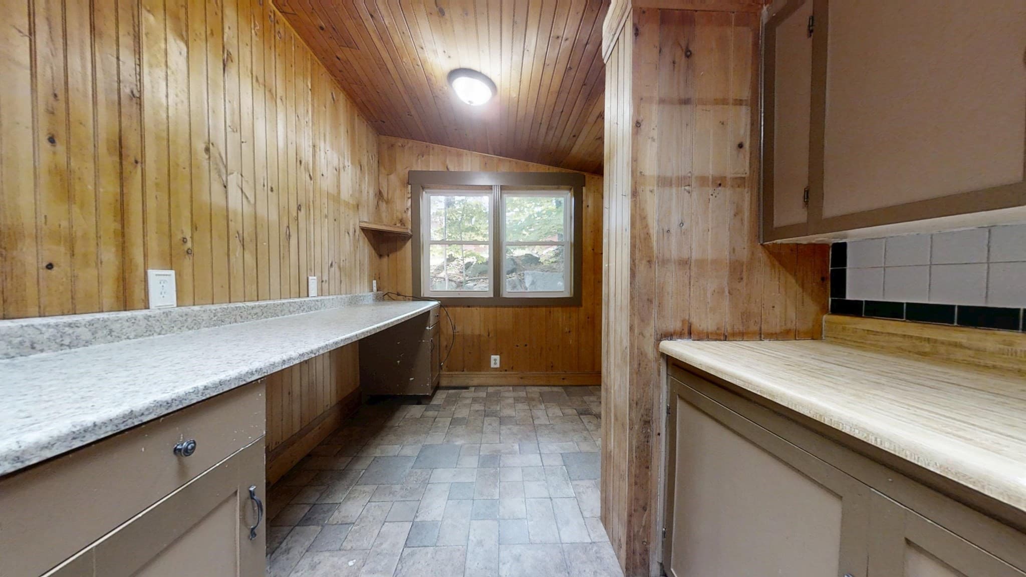 Single Family Residence at 764 Lexington Street, Waltham MA 02452, Waltham, photo 9 of 17