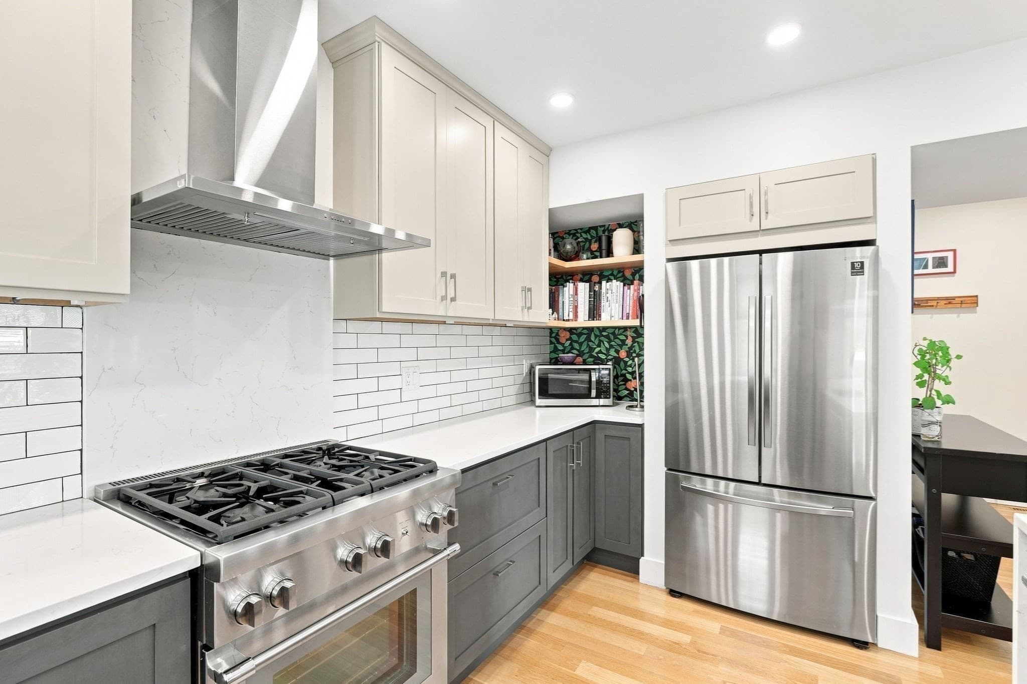 Condominium at 34 Heath St # 3, Somerville MA 02145, Somerville, photo 3 of 37