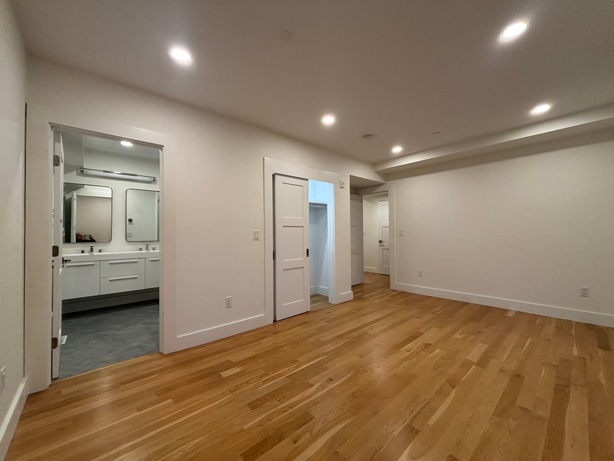 Condominium at 34 Heath St # 3, Somerville MA 02145, Somerville, photo 36 of 37
