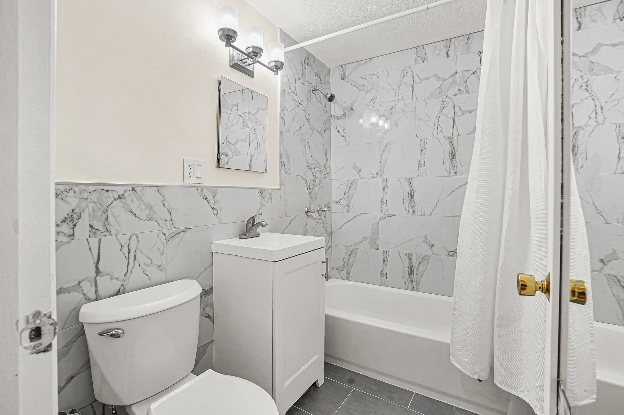 Condominium at 32 Whites Ave. # D13, Watertown MA 02472, Watertown, photo 6 of 13