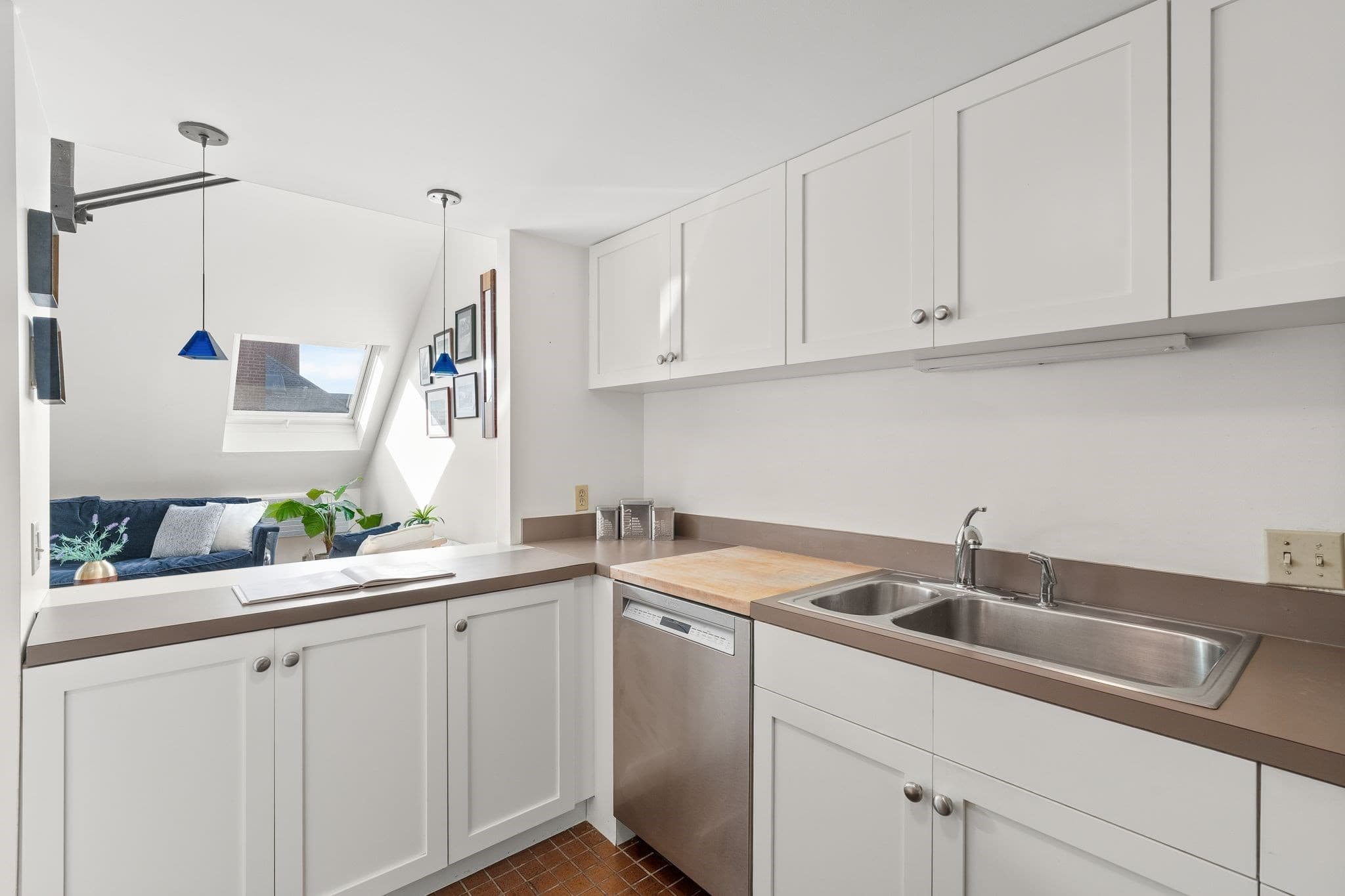 Condominium at 88 Park Ave # 412, Arlington MA 02476, Arlington, photo 11 of 27
