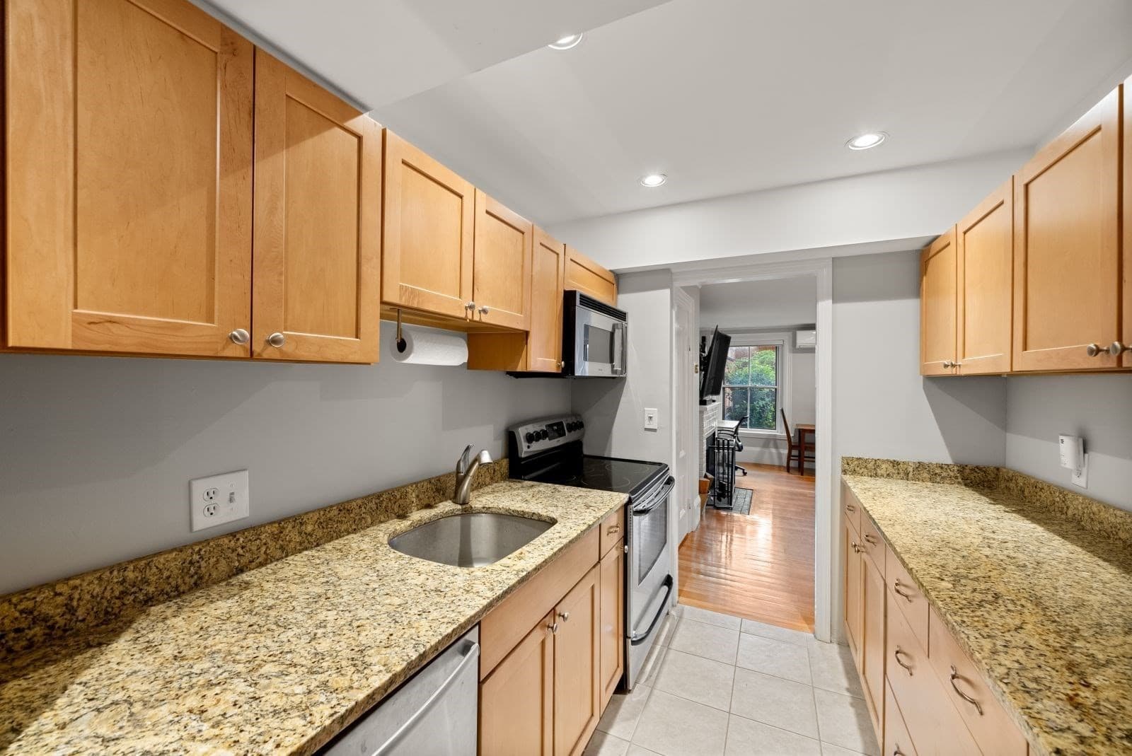 Condominium at 351 Marlborough Street # 1, Boston MA 02115, photo 9 of 32