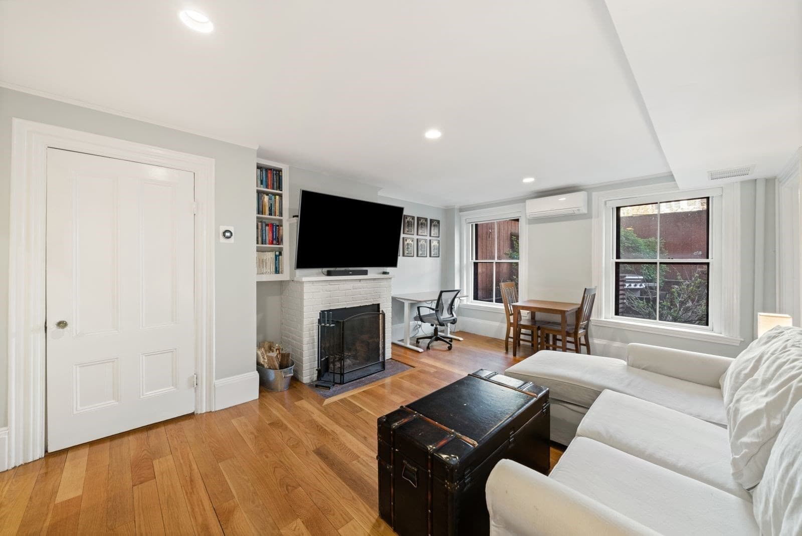 Condominium at 351 Marlborough Street # 1, Boston MA 02115, photo 4 of 32