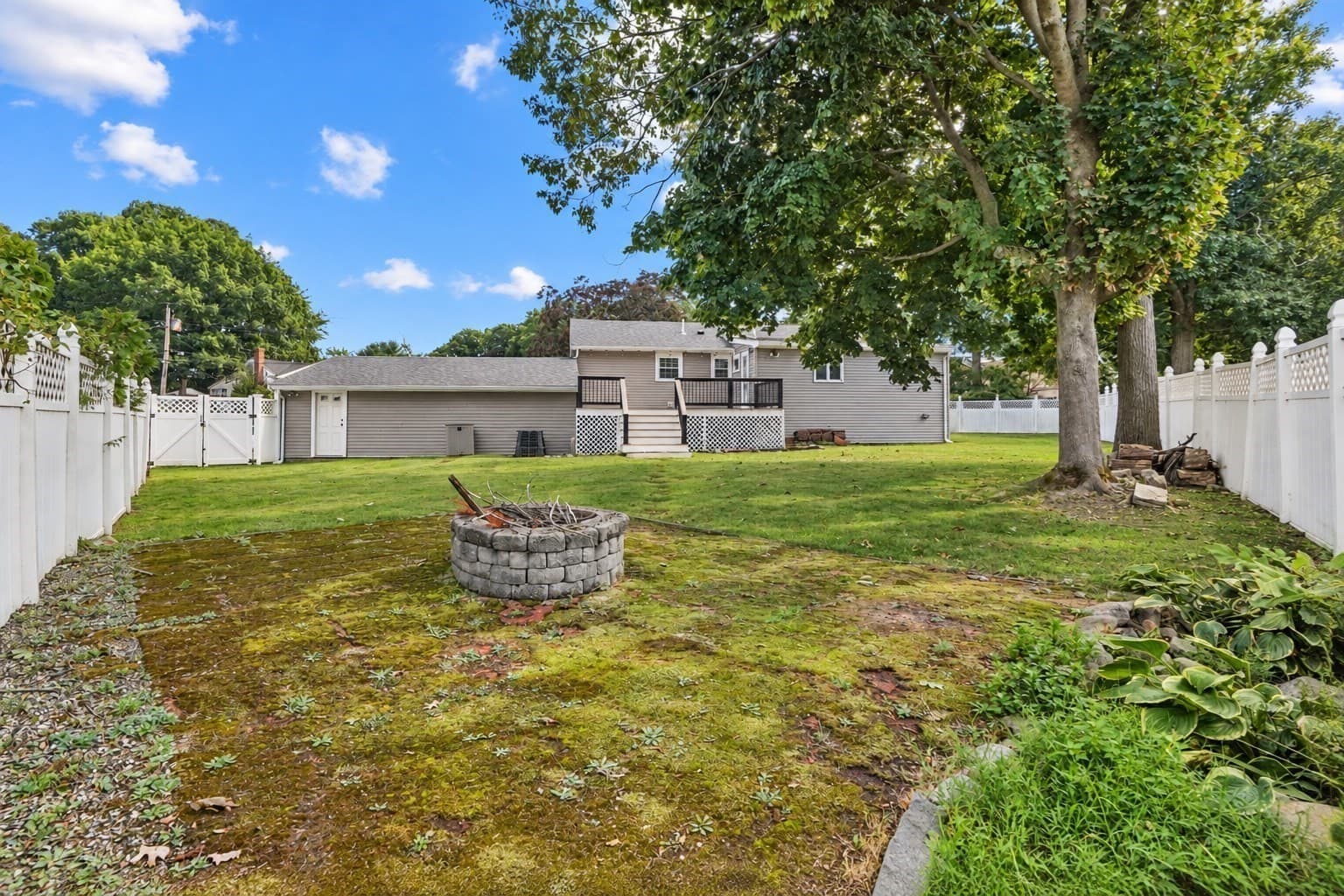 Single Family Residence at 8 Niles Road, Randolph MA 02368, photo 18 of 21