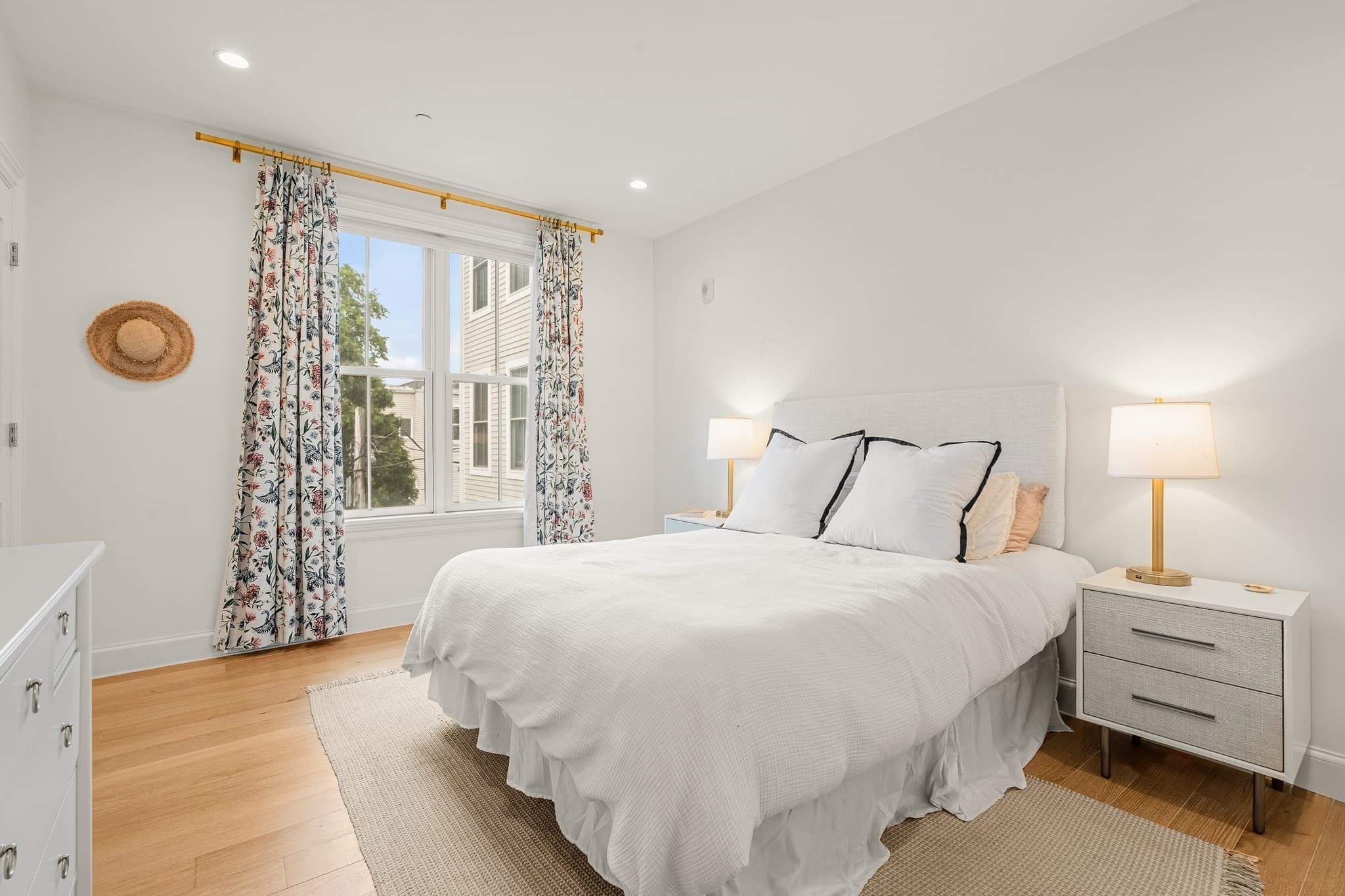 Condominium at 38 P St # 1, Boston MA 02127, Boston, photo 11 of 23