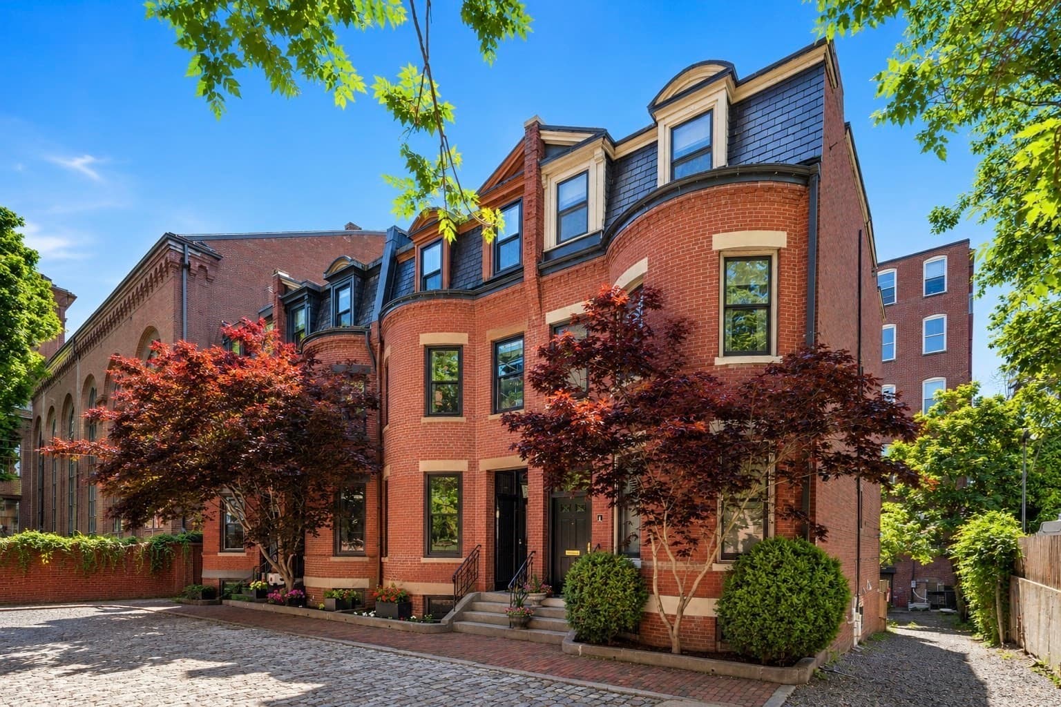 2 Pelham Ter, Boston MA 02118