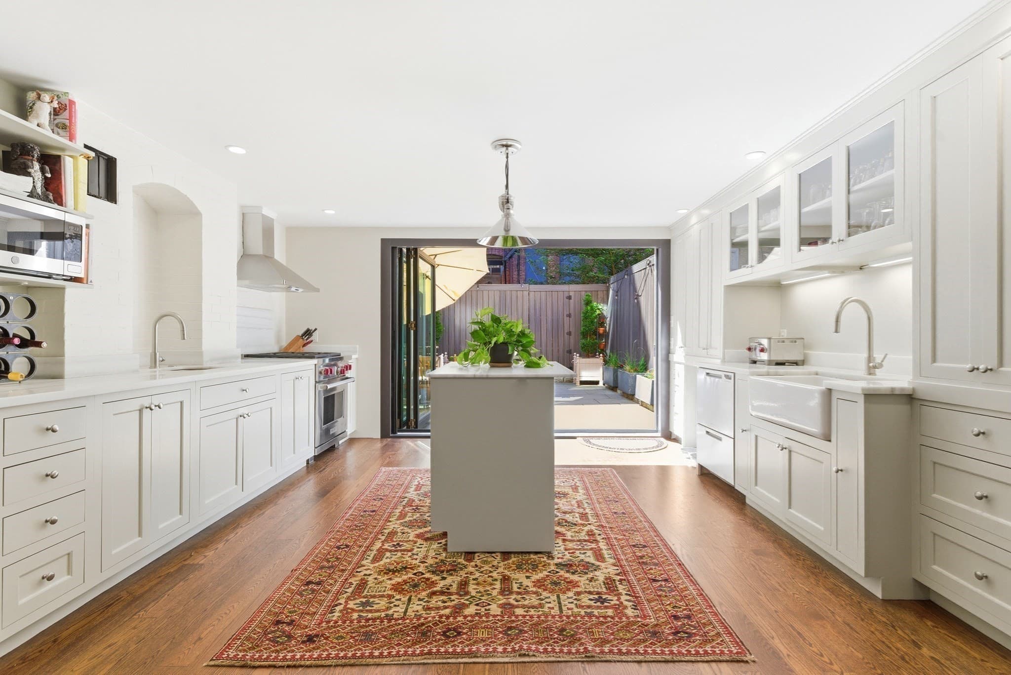 Single Family Residence at 2 Pelham Ter, Boston MA 02118, photo 10 of 33