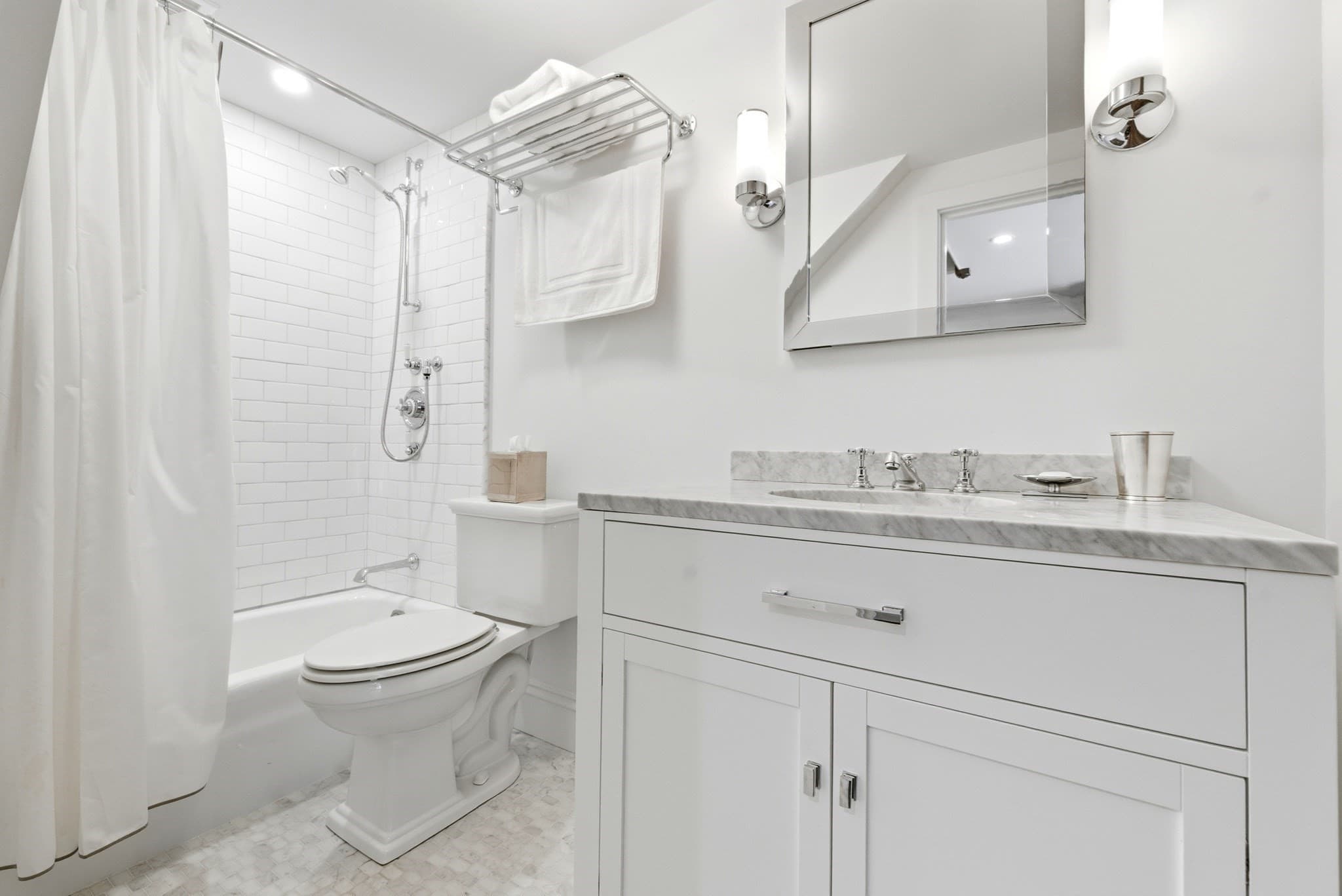 Single Family Residence at 2 Pelham Ter, Boston MA 02118, photo 18 of 33