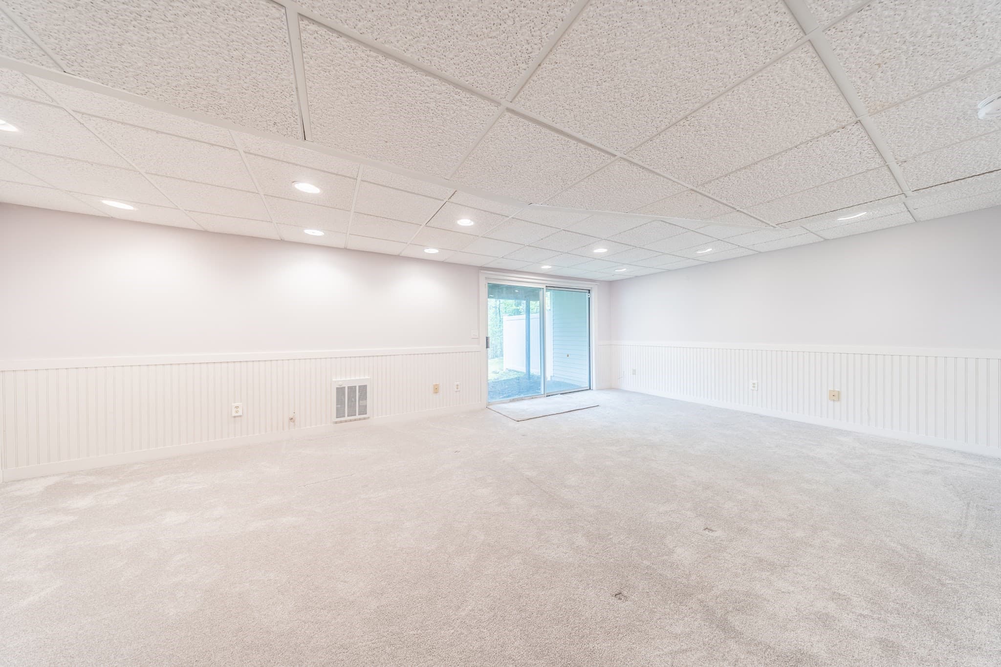 Condominium at 49 Bishops Forest Dr # 49, Waltham MA 02452, photo 35 of 40