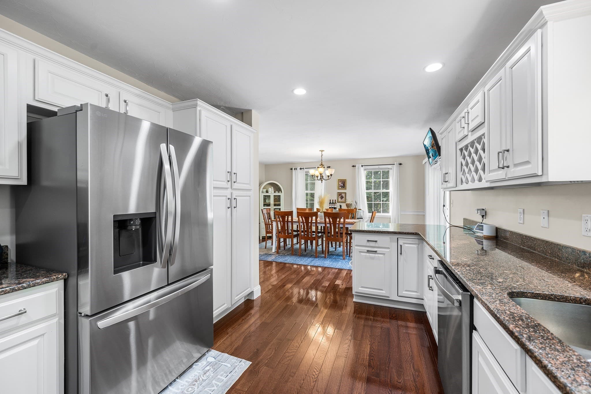 Single Family Residence at 10 Egan Ave, Worcester MA 01604, Worcester, photo 13 of 38