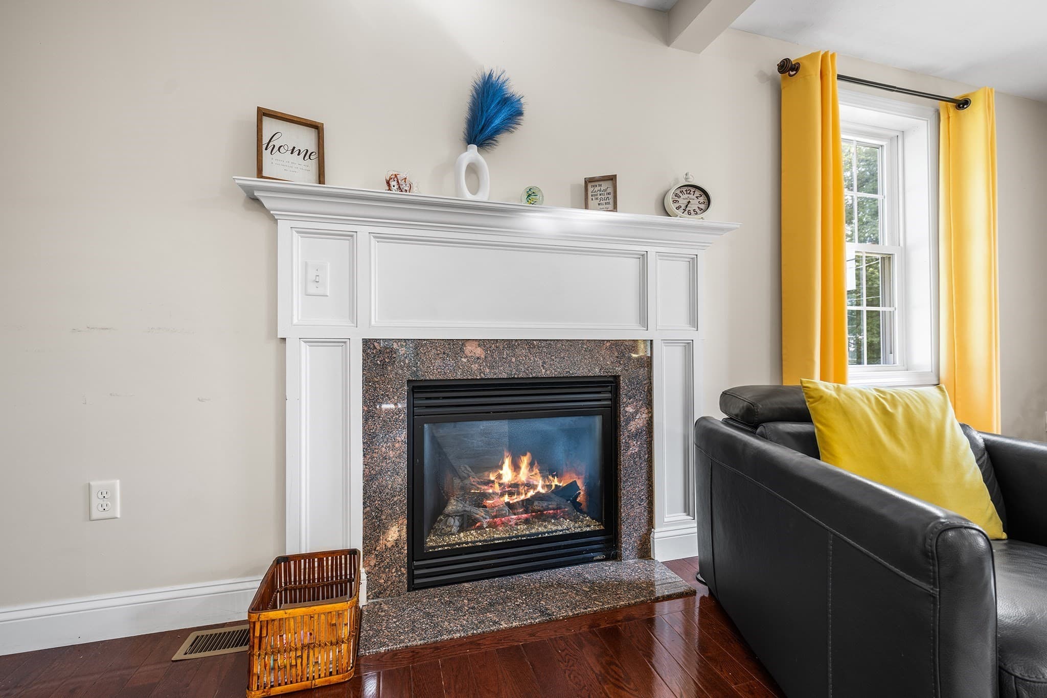 Single Family Residence at 10 Egan Ave, Worcester MA 01604, Worcester, photo 4 of 38