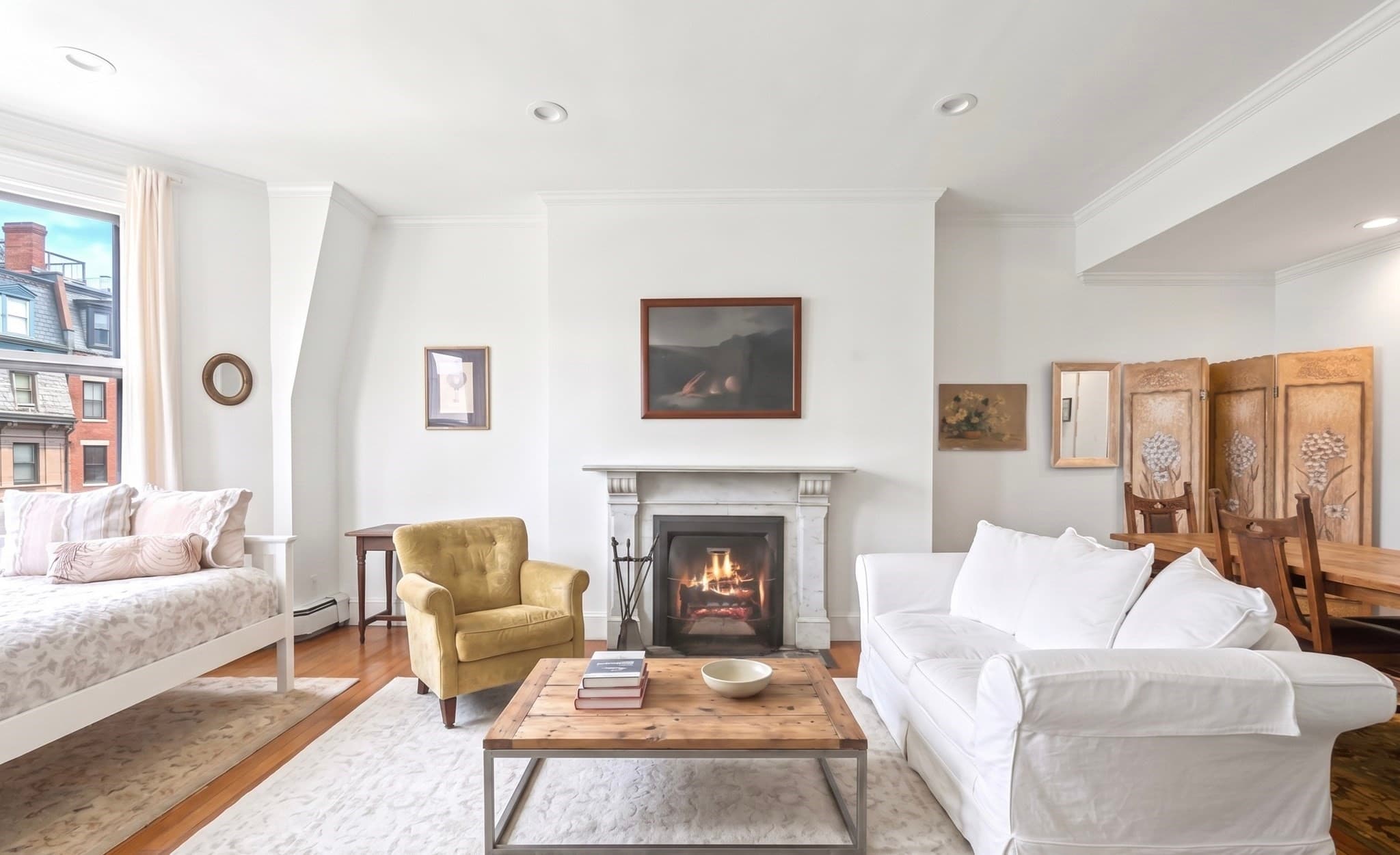 Condominium at 277 Beacon St # 4A, Boston MA 02116, photo 2 of 15